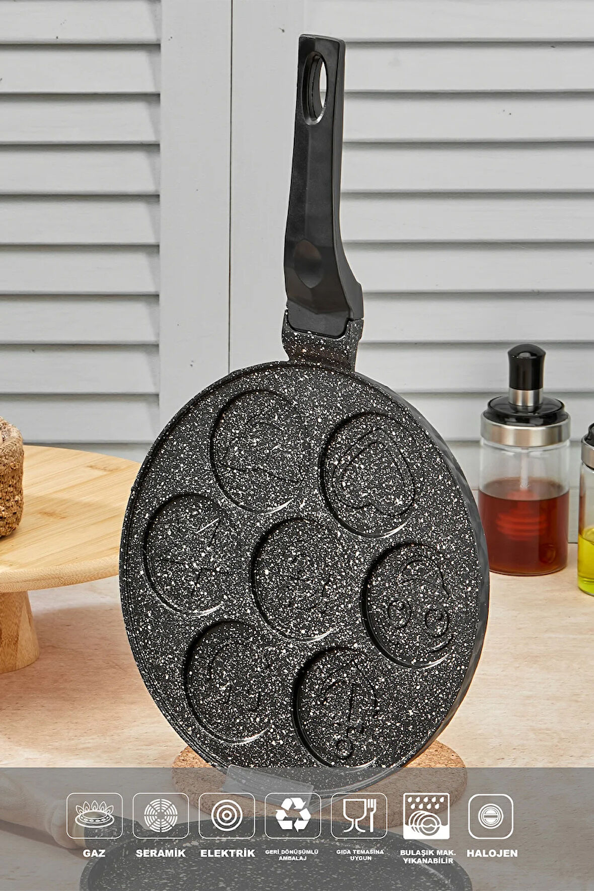 Granit Döküm Emoji Pankek Tava 26 cm