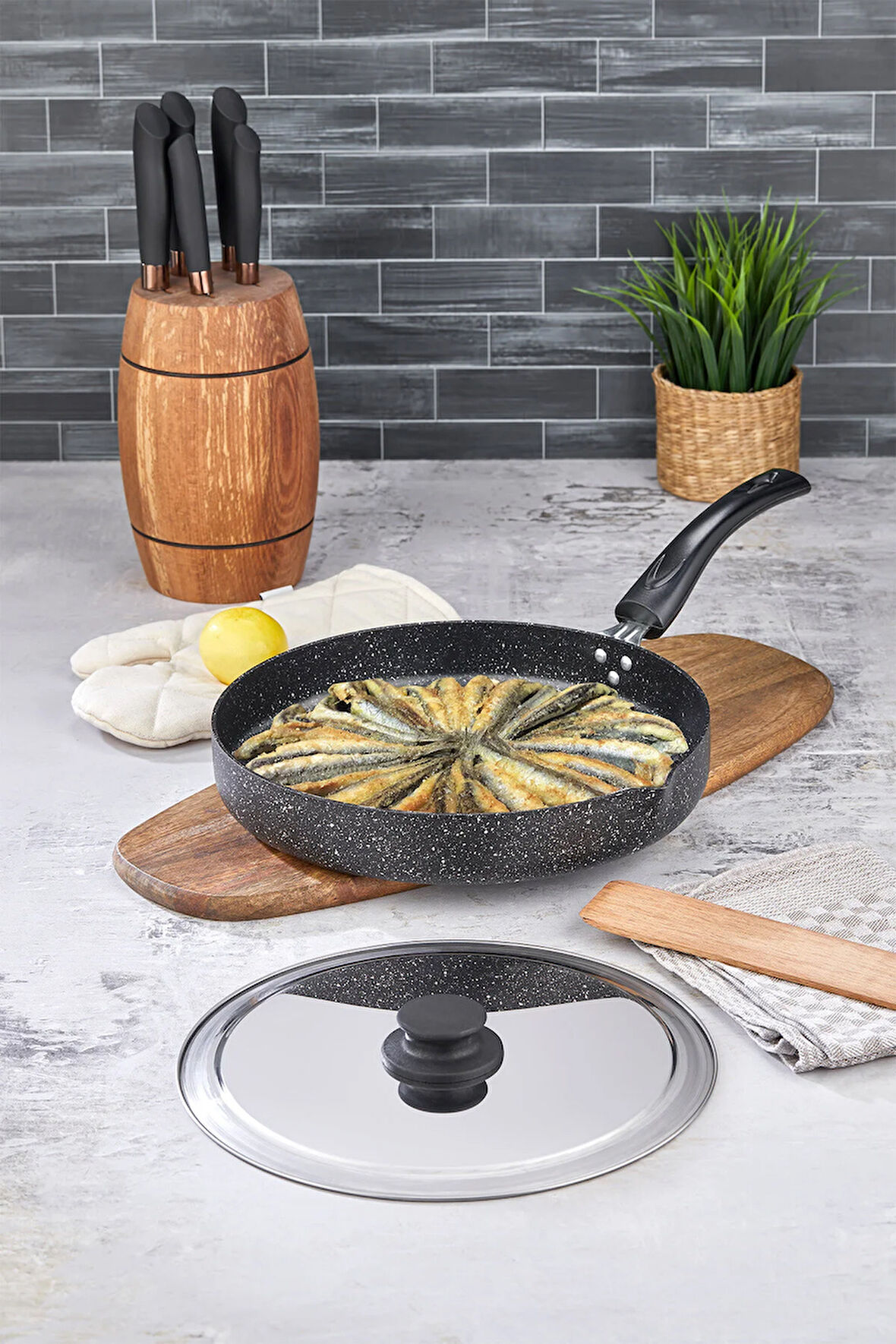 Çupra Döküm Granit Balık ve Börek Tavası Siyah 28 cm