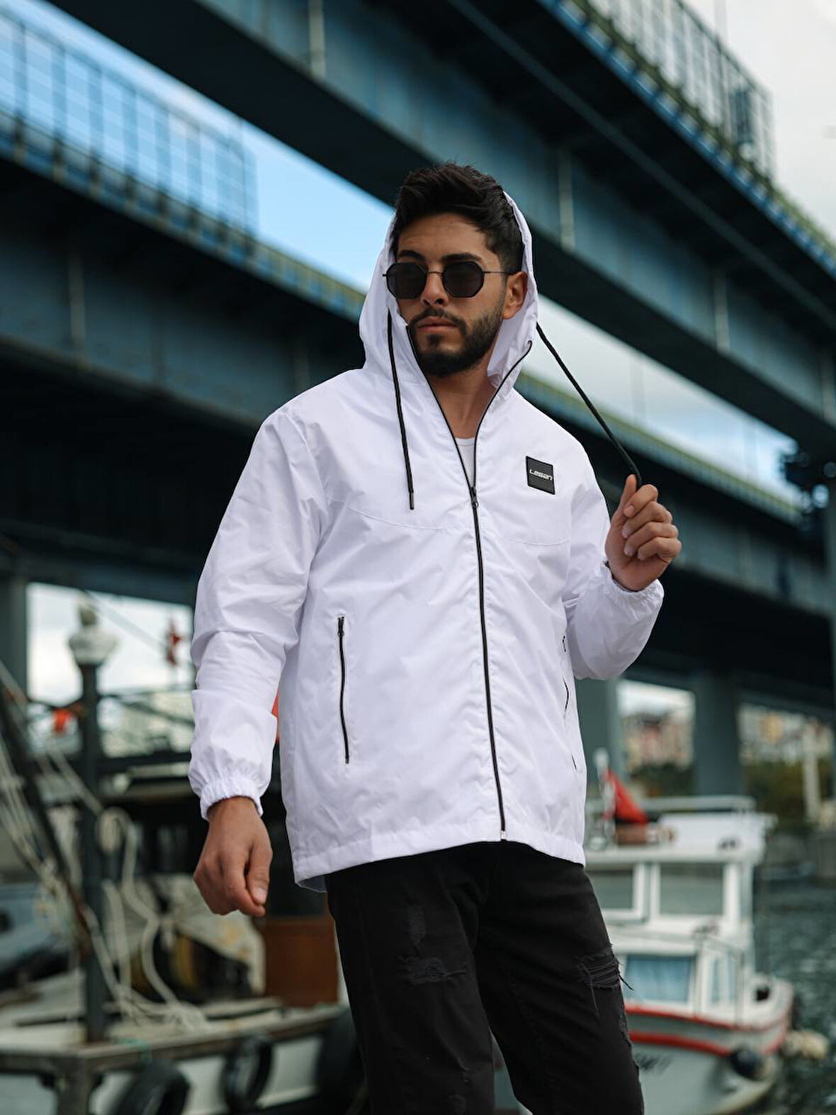 ERKEK KAPÜŞONLU İÇİ ASTARLI FERMUARLI SU VE RÜZGAR GEÇİRMEZ İNCE YAĞMURLUK