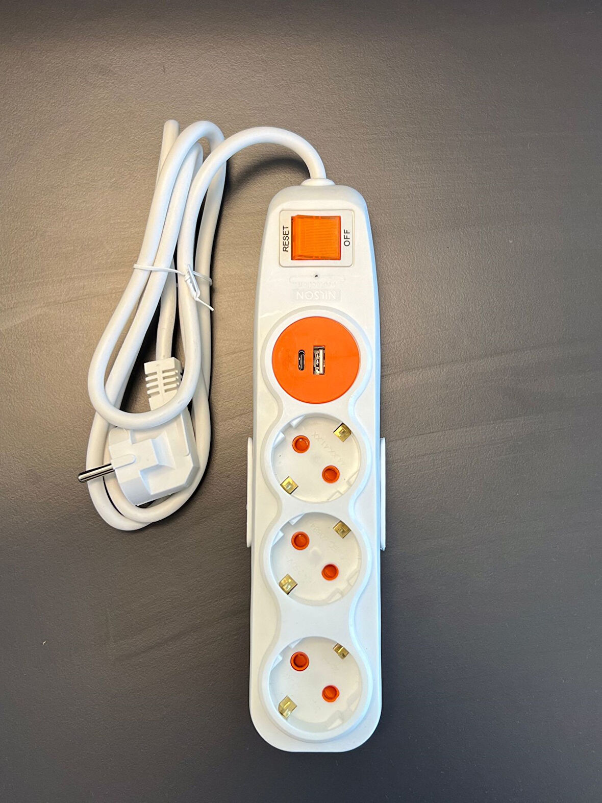 Akım Korumalı 3'lü Grup Priz 1,5 Metre Kablolu U+C-Type