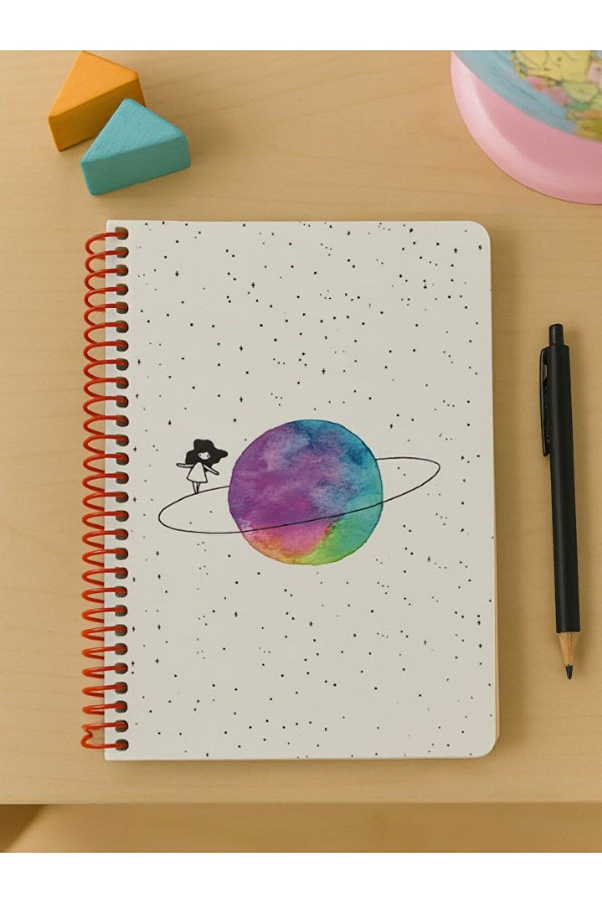 Öğrenci ve Ofis Kullanımı İçin Uygun Satürn Kız Temalı Spiralli Çizgili Defter  80 Yaprak
