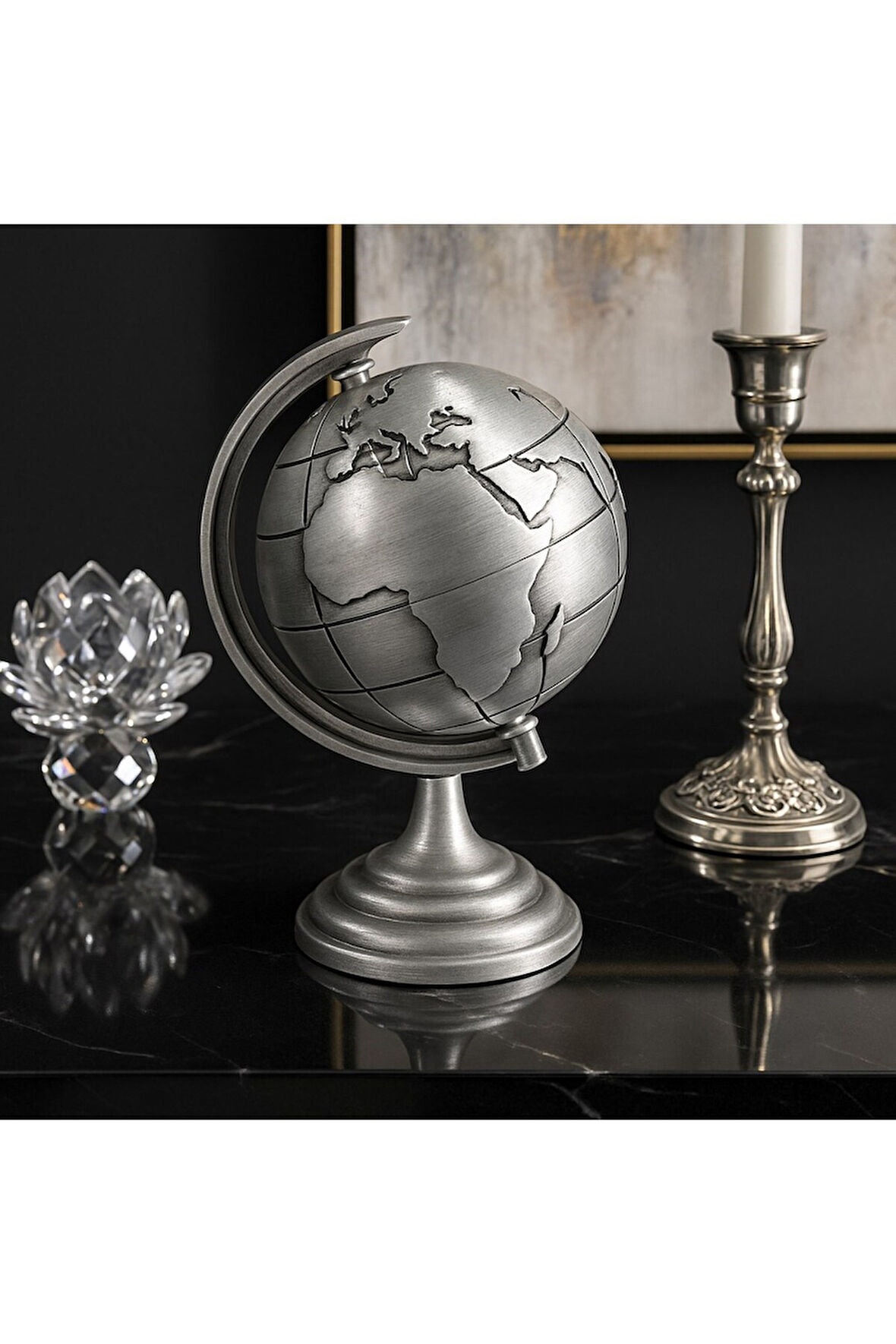 Ofisinize Masaüstü Dekorasyonu Gri Metal Dünya Küresi Masaüstü Süs Ofis ve Ev Dekoru için 13x9 CM