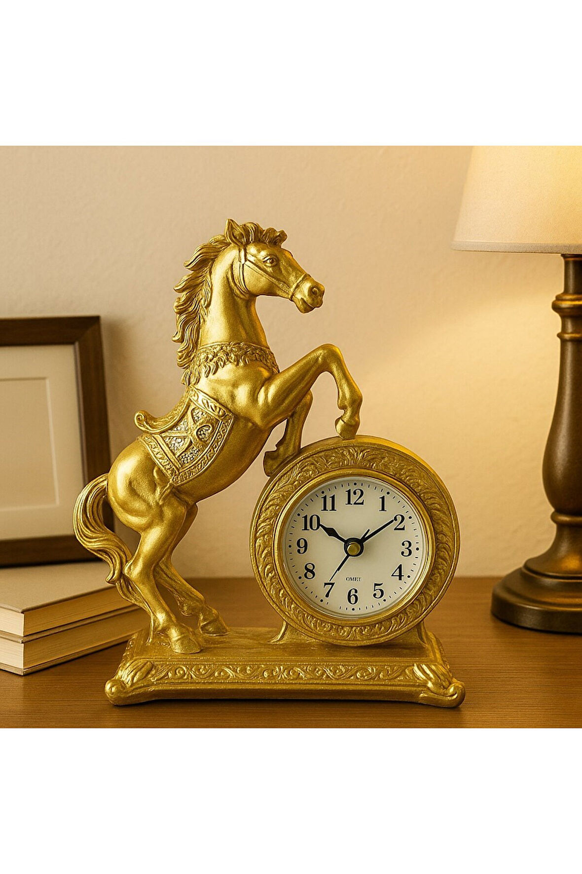 Dekoratif Şık Aksesuar Gösterişli Gold Renk At Heykeli Ev Ofis Masaüstü Saati Lüks Tasarım 22x17 CM