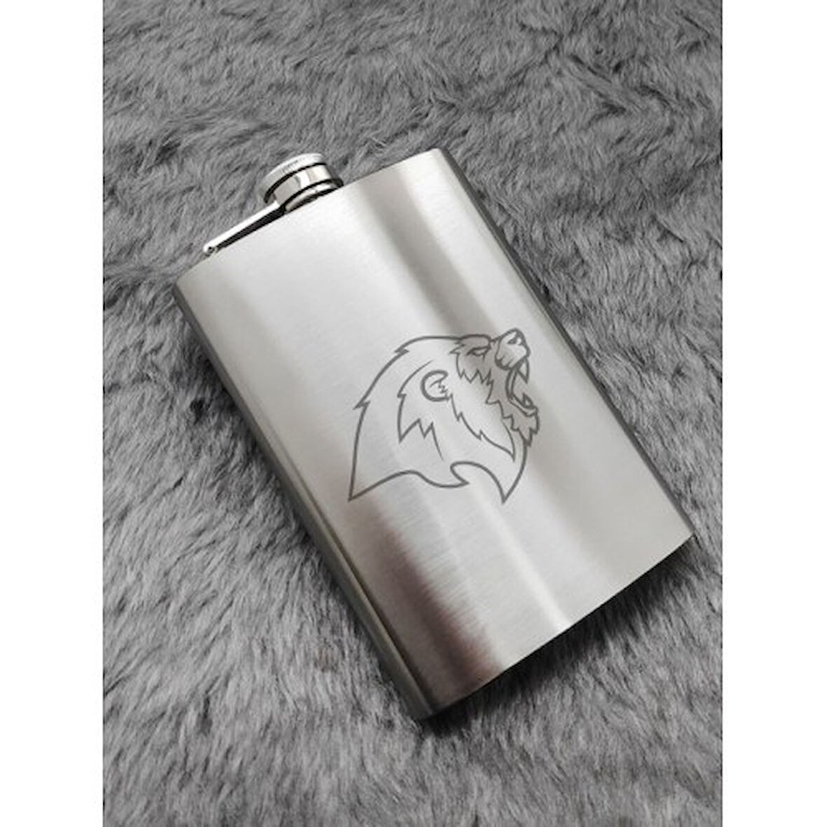 Unutulmaz Anlar İçin Anıları Taşıyın Sevgiliye Özel Hediye Aslan Temalı 9 Oz Çelik Cep Matara 266 ML