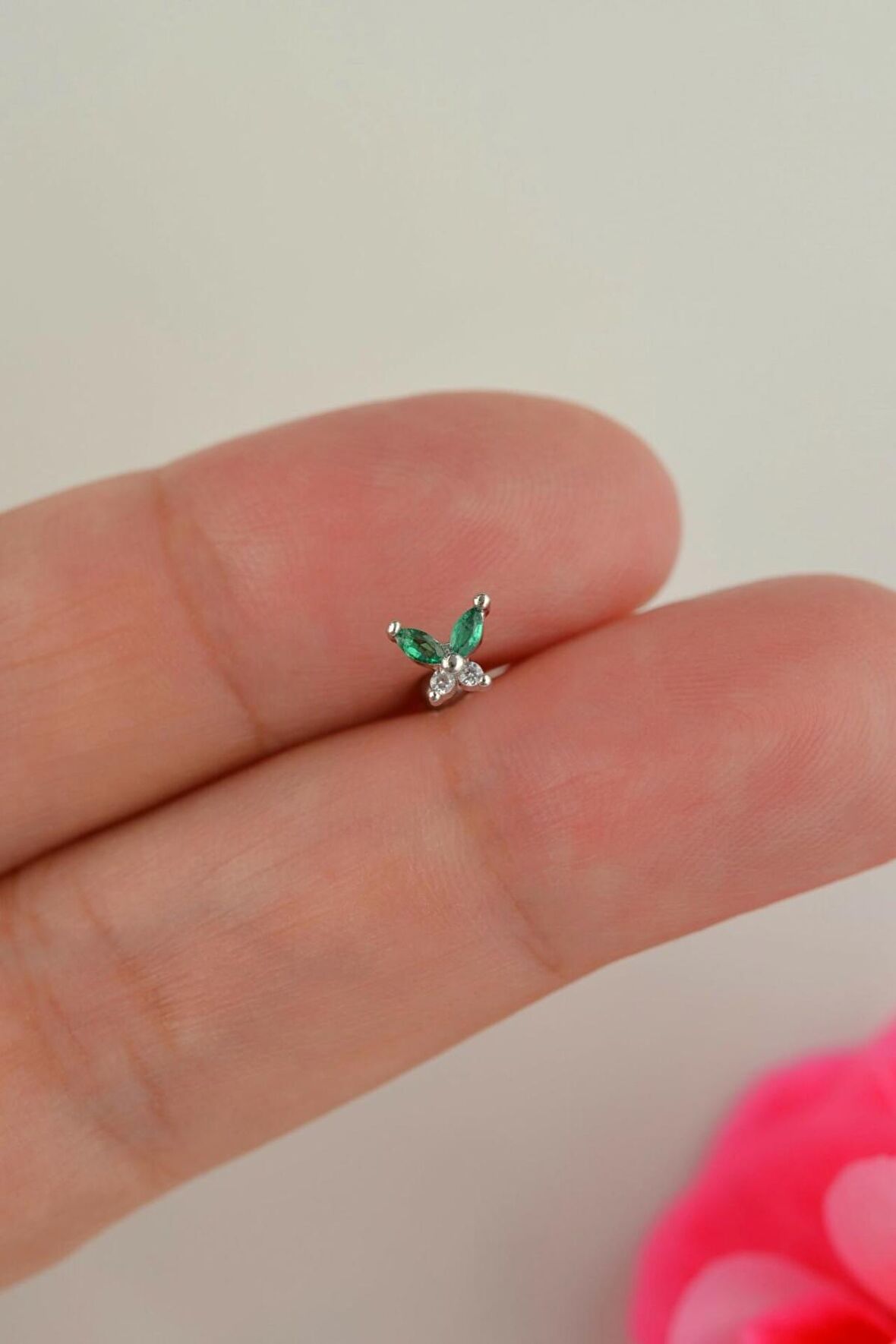 Yeşil Taşlı Kelebek Piercing Helix Kıkırdak Lob Gümüş Renkli