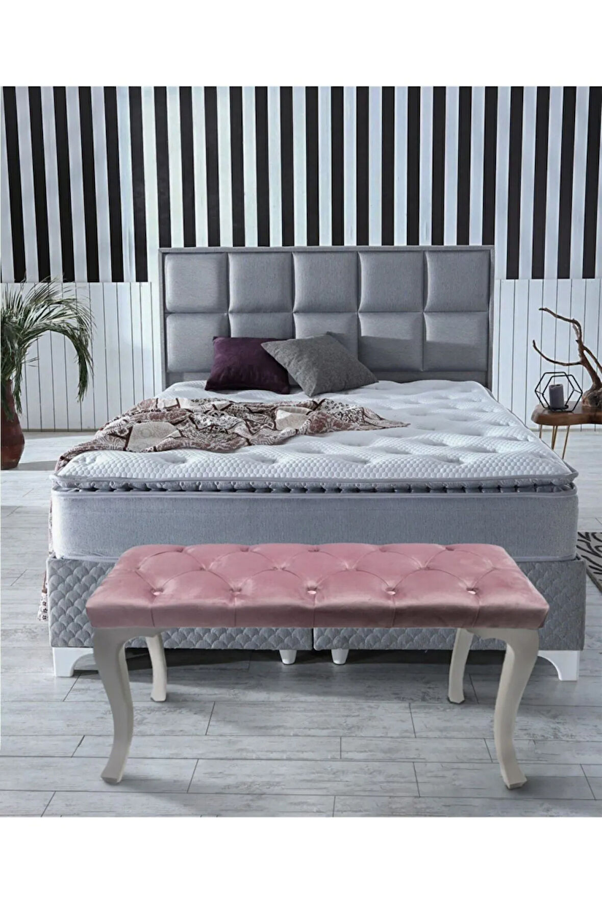 Classic Chester Model Kapitoneli Pembe Puf - Beyaz Ayak