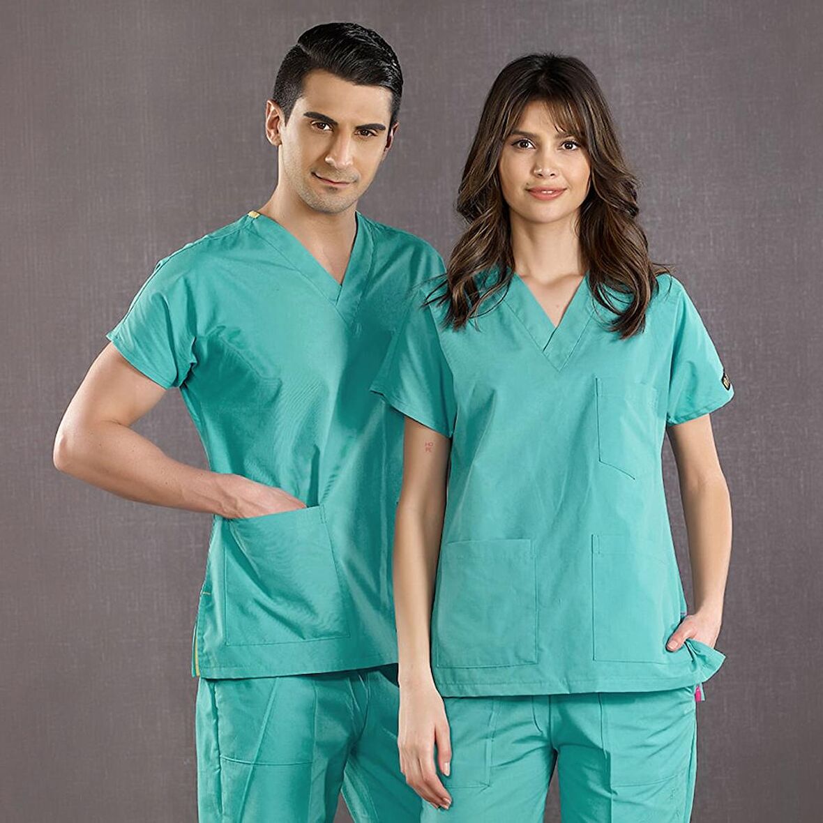 Benetton Yeşili Doktor Hemşire Forması Medikal Forma Cerrahi Takım İnce Kumaş