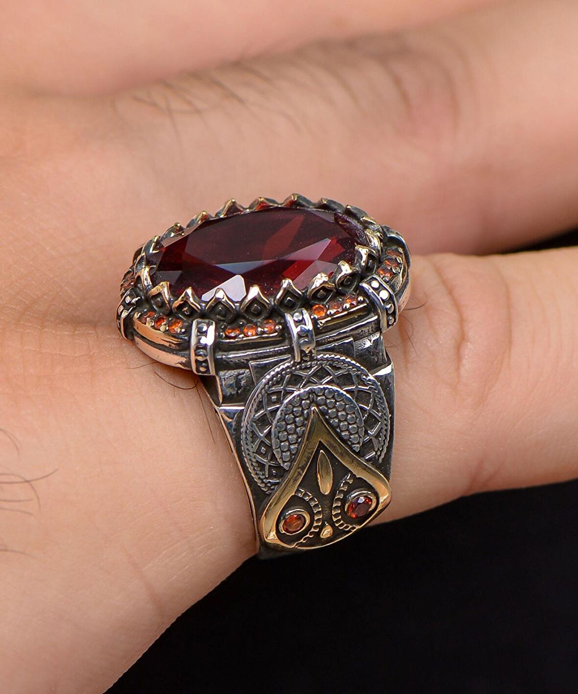 Kırmızı Zirkon Taşlı Zirkon Taş Süslemeli 925 Ayar Gümüş Erkek Yüzüğü