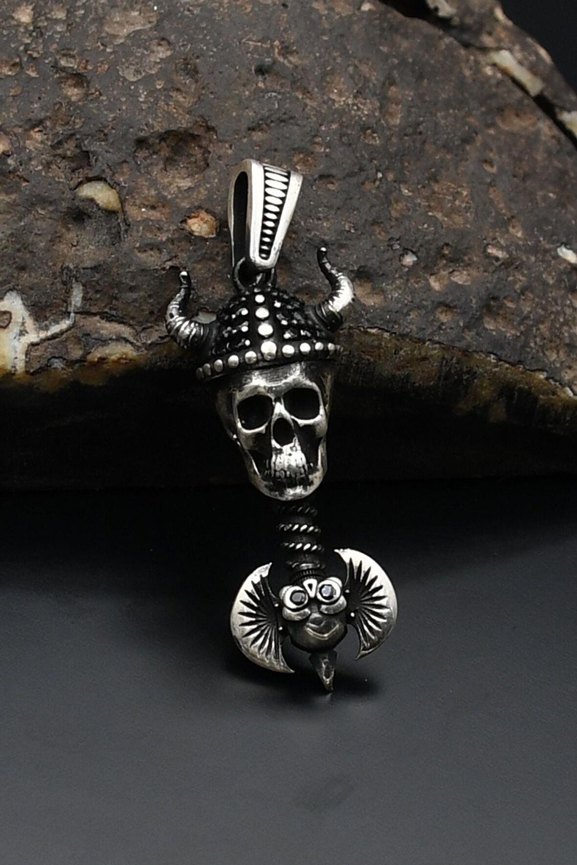 Kurukafa Figürlü Kolye Ucu 925 Ayar Gümüş