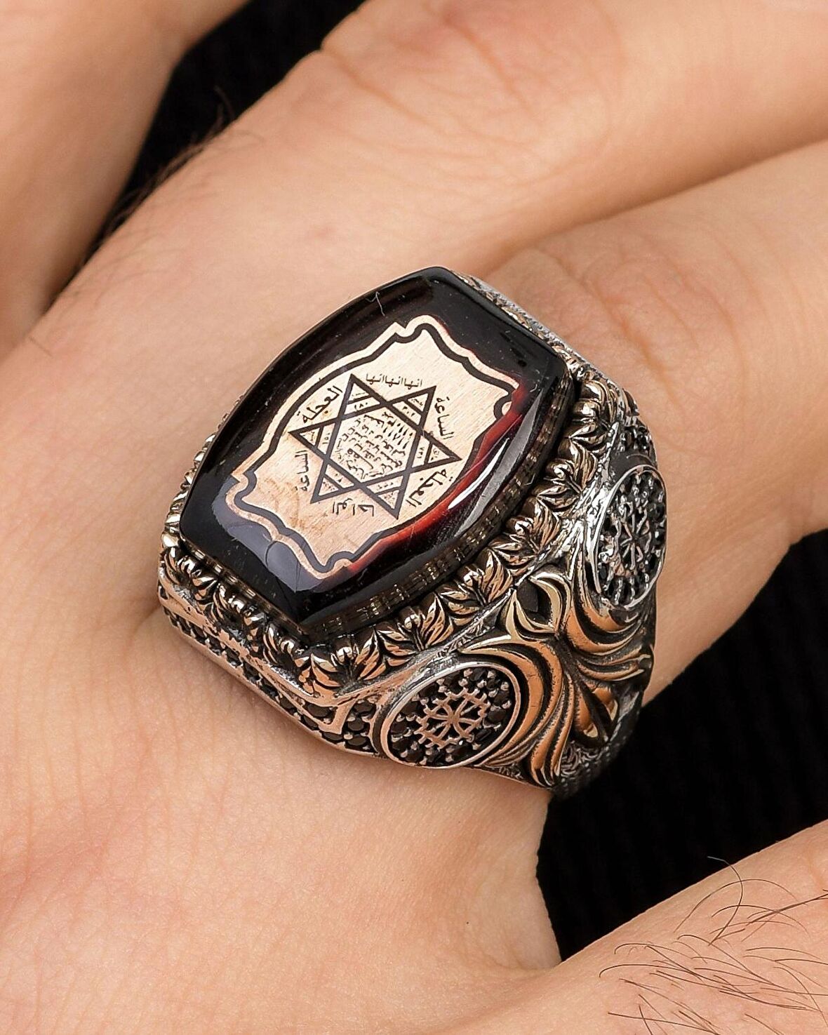 Hz. Süleyman Mührü Sıkma Kehribar Taşlı 925 Ayar Gümüş Erkek Yüzüğü