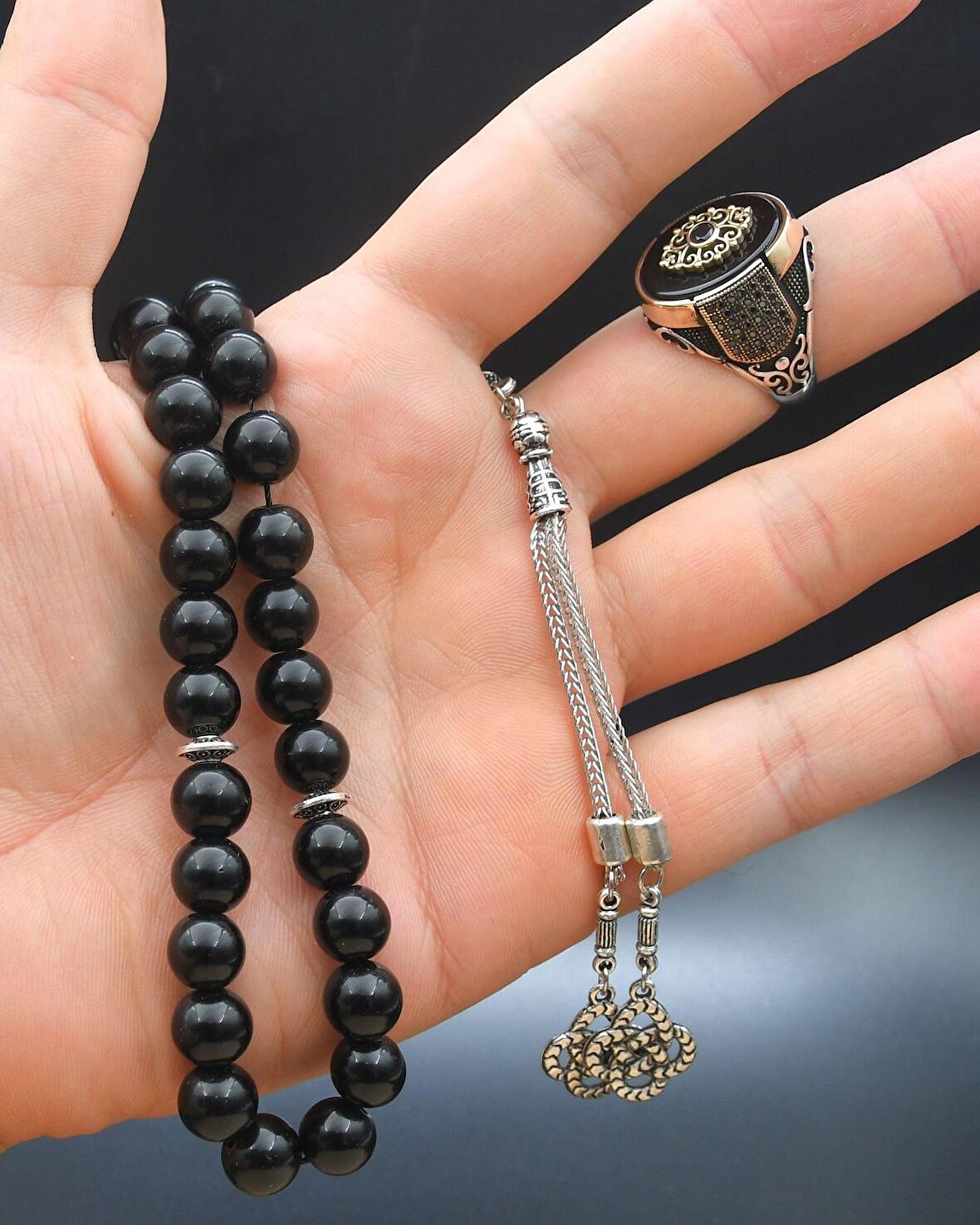 925 Ayar Gümüş Oniks Taşlı Yüzüğü Ve 33'lük Doğal Oniks Taşlı Tesbih Seti