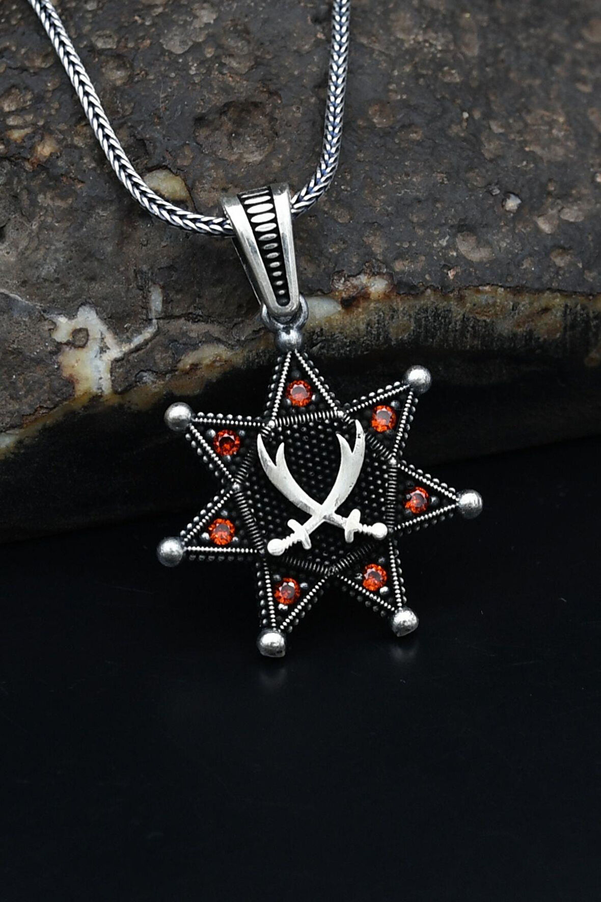 Yıldız Motifli Hz. Ali ( Zülfikar Kılıcı ) Kırmızı Zirkon Taşlı Erkek Kolye Zincir 925 Ayar Gümüş 901153