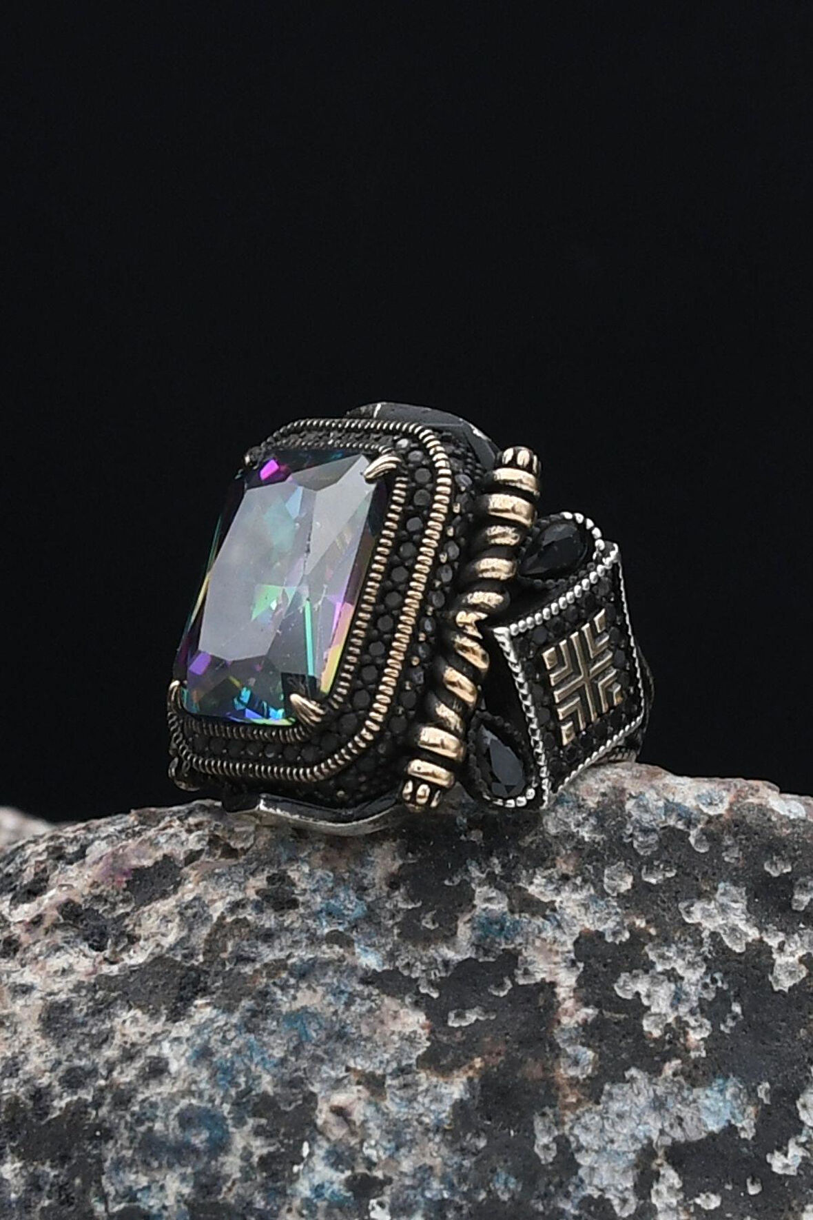 Mistik Topaz Taşlı 925 Ayar Gümüş Erkek Yüzüğü 901242