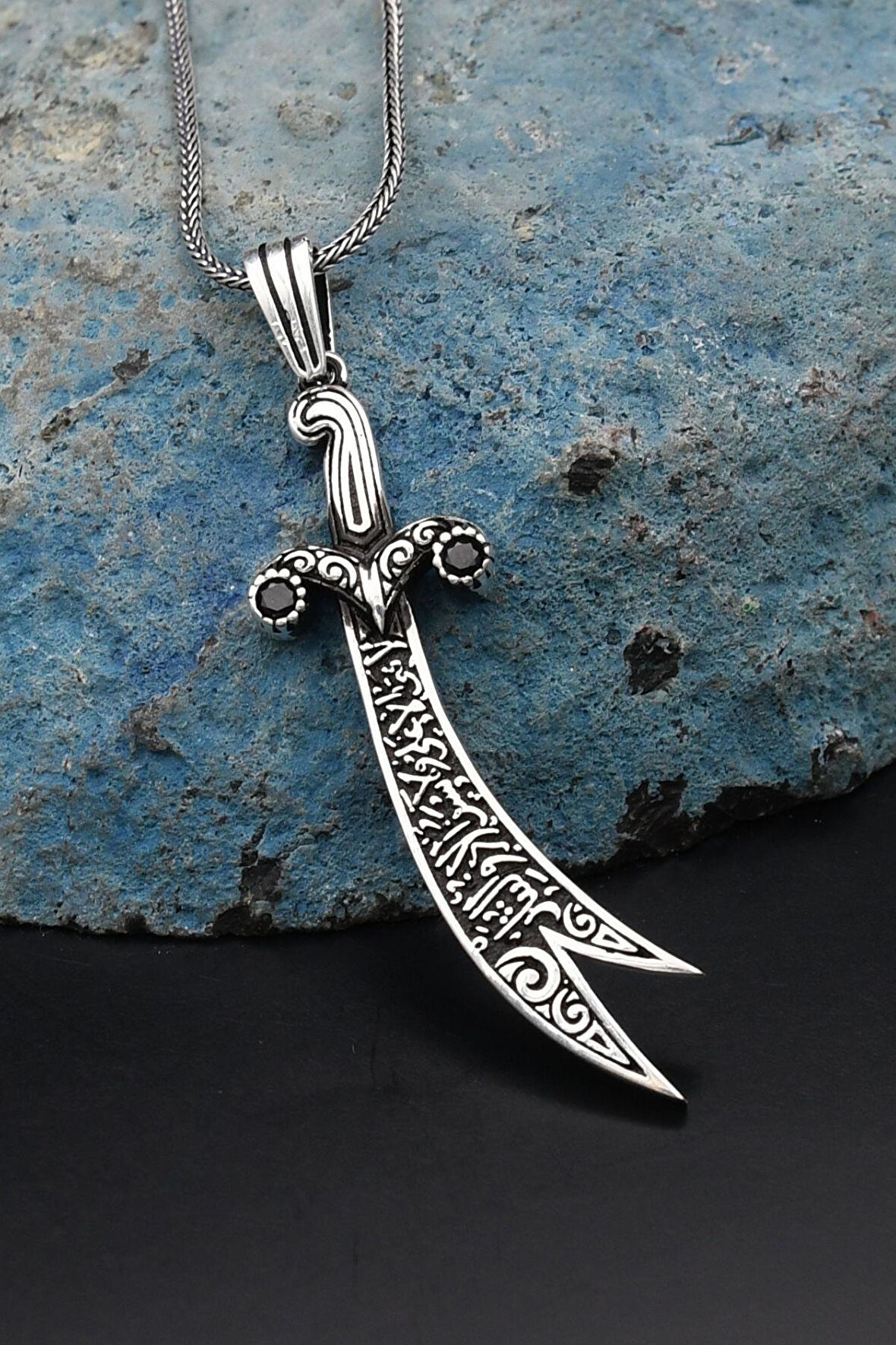 Siyah Zirkon Taşlı Hz. Ali (Zülfikar Kılıcı) Erkek Kolye Zincir 925 Ayar Gümüş 901263