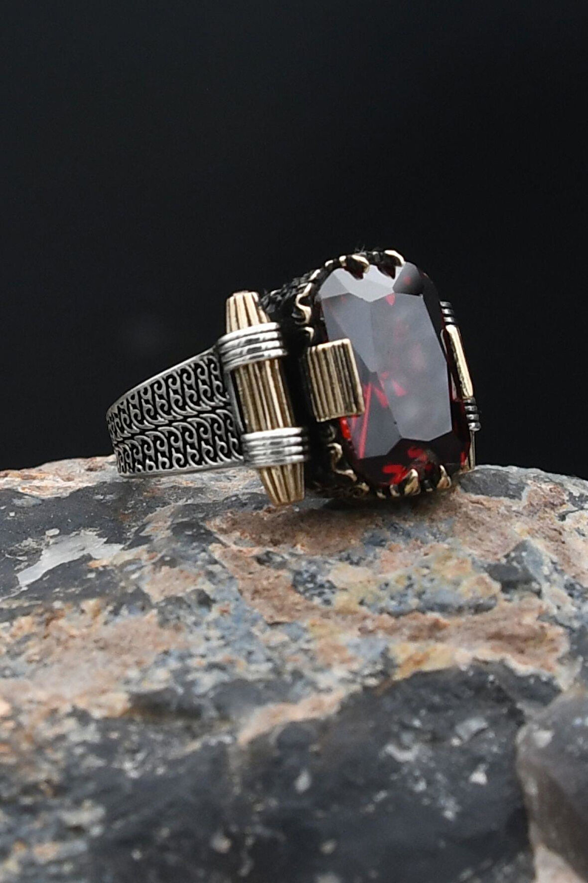 Kımızı Baget Zirkon Taşlı Yüzüğü 925 Ayar Gümüş 901883