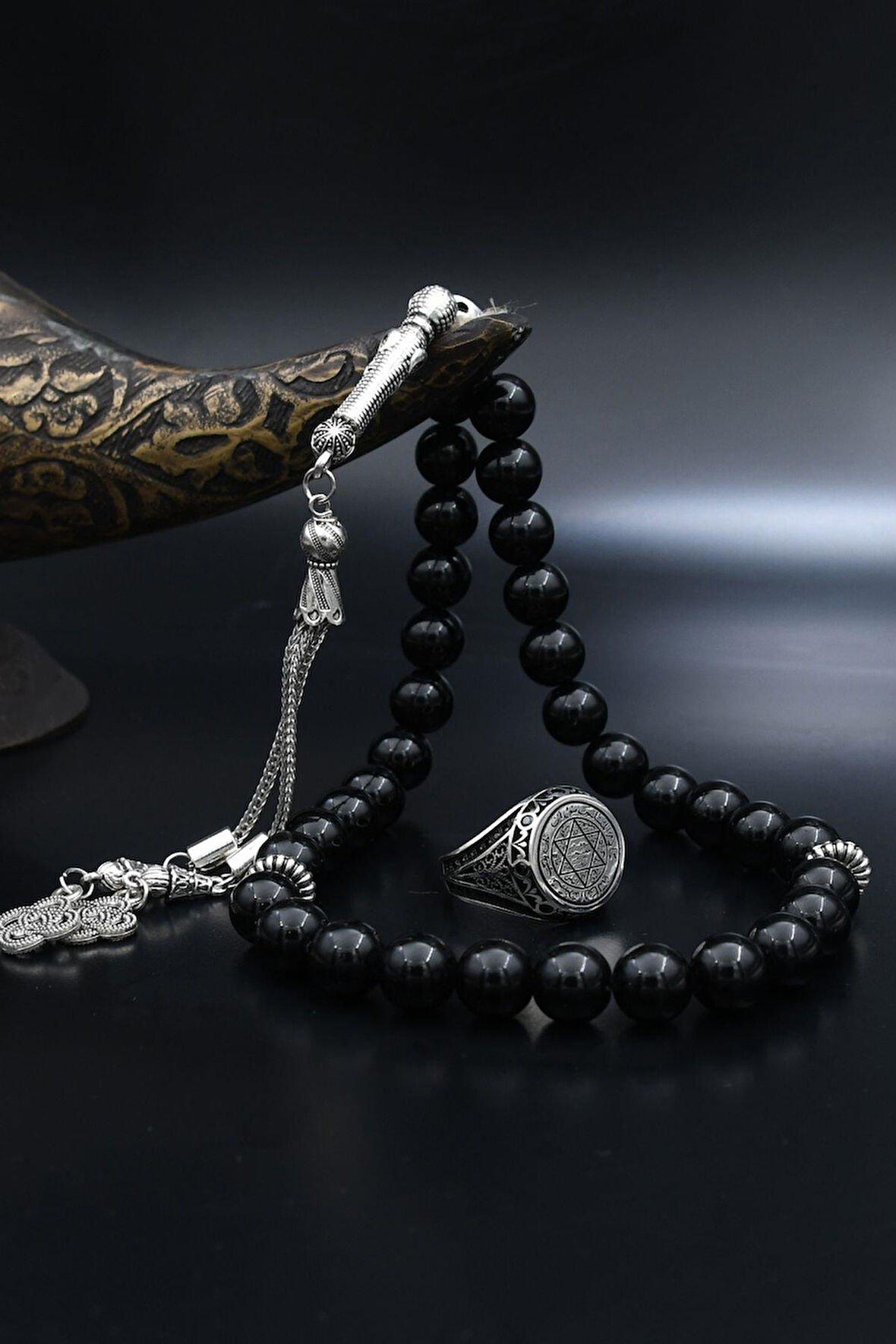 Doğal Oniks Taşlı Tesbih Ve 925 Ayar Gümüş Yüzük Hz. Süleyman Mührü Mikro Taş Süslemeli 901942