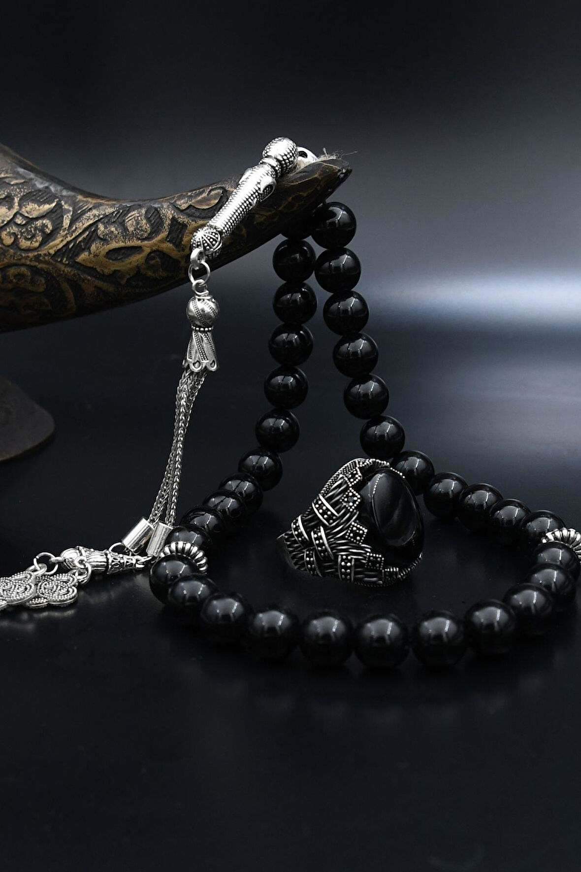 Doğal Oniks Taşlı Tesbih Ve 925 Ayar Gümüş Yüzük Oniks Taşlı Zirkon Taş Süslemeli 901962