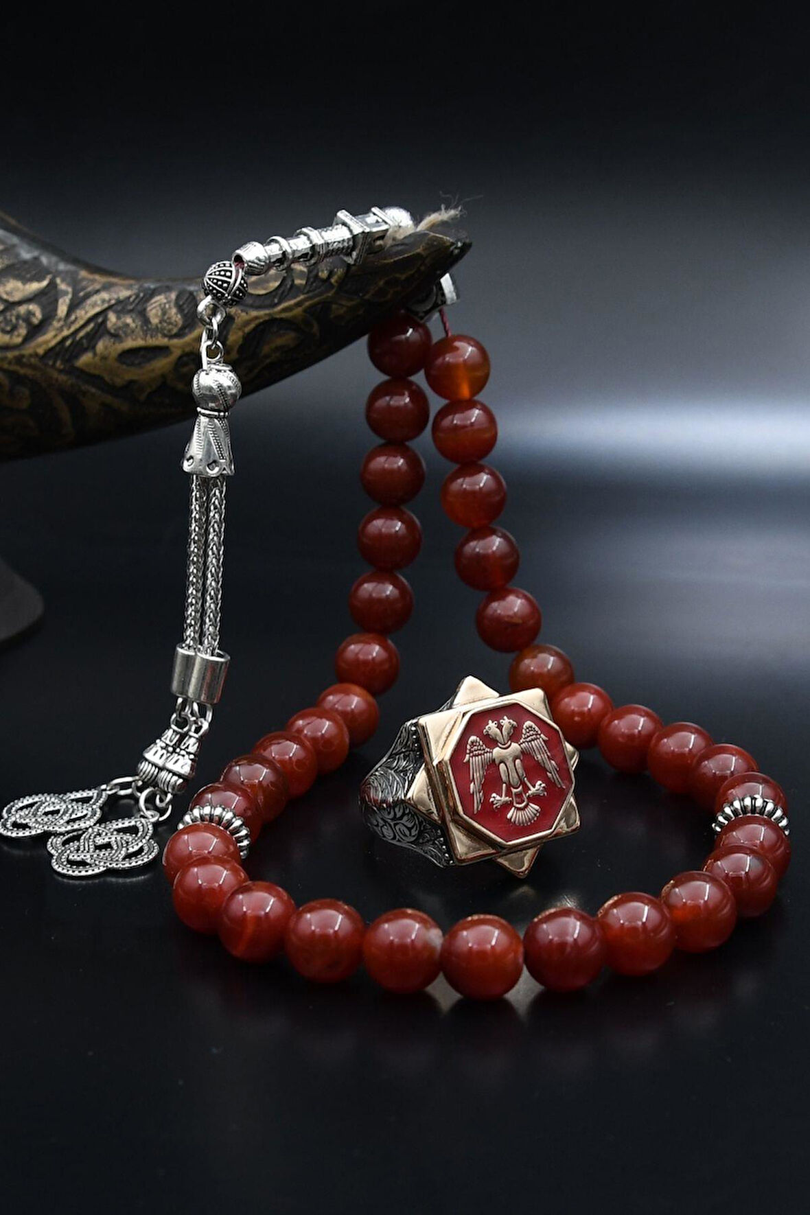 Doğal Akik Taşlı Tesbih Ve 925 Ayar Gümüş Yüzük Selçuklu Kartalı ( Çift Başlı Kartal ) Mineli 901972