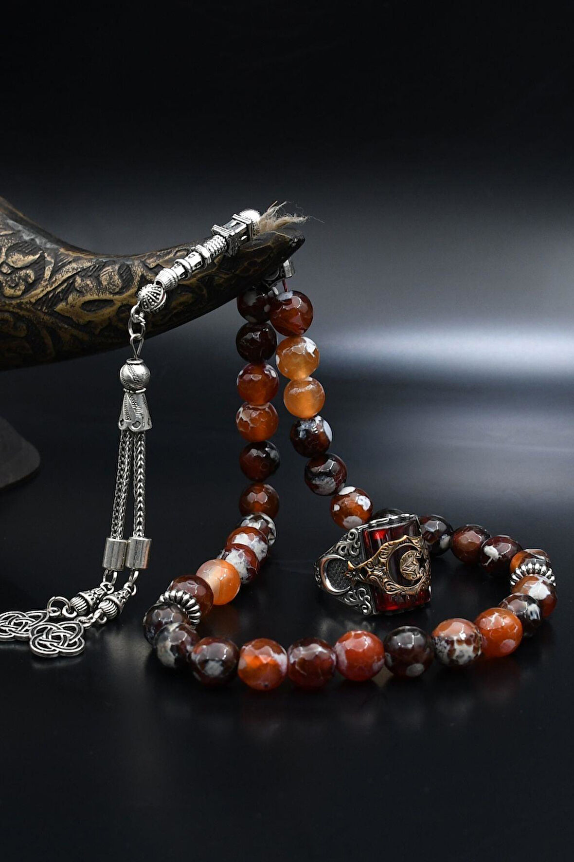 Doğal Damarlı Akik Taşlı Tesbih Ve 925 Ayar Gümüş Yüzük Ay Yıldızlı (AYYILDIZLI) Kırmızı Zirkon Taşlı 901981