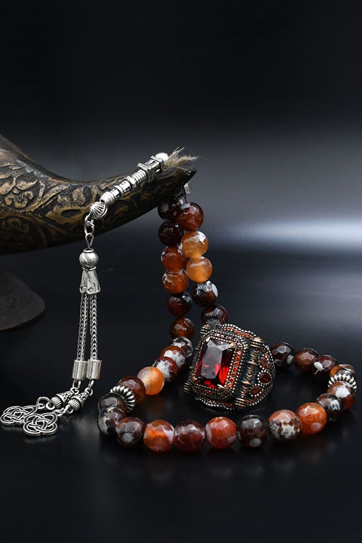 Doğal Damarlı Akik Taşlı Tesbih Ve 925 Ayar Gümüş Yüzük Kırmızı Zirkon Taşlı 901995