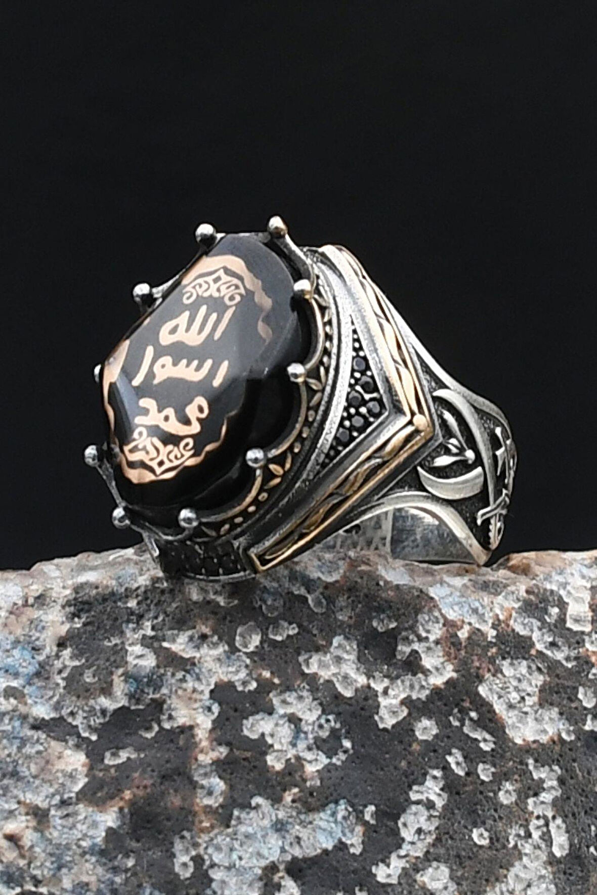 Hz. Ali Zülfikar Kılıcı ve Mührü Şerif 925 Ayar Gümüş Yüzük Sıkma Kehribar Taşlı 901998