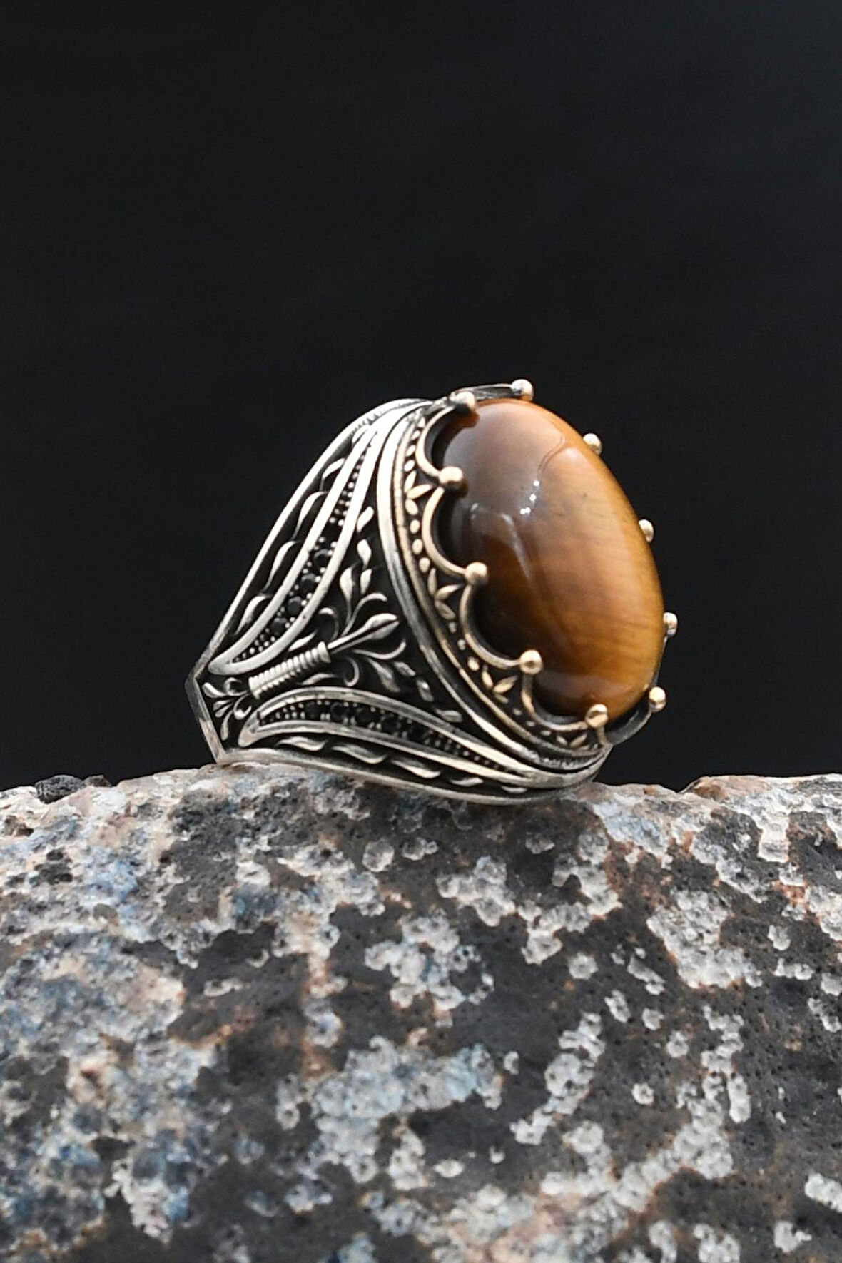 Erkek Yüzük Kaplangözü Taşlı 925 Ayar Gümüş 902015