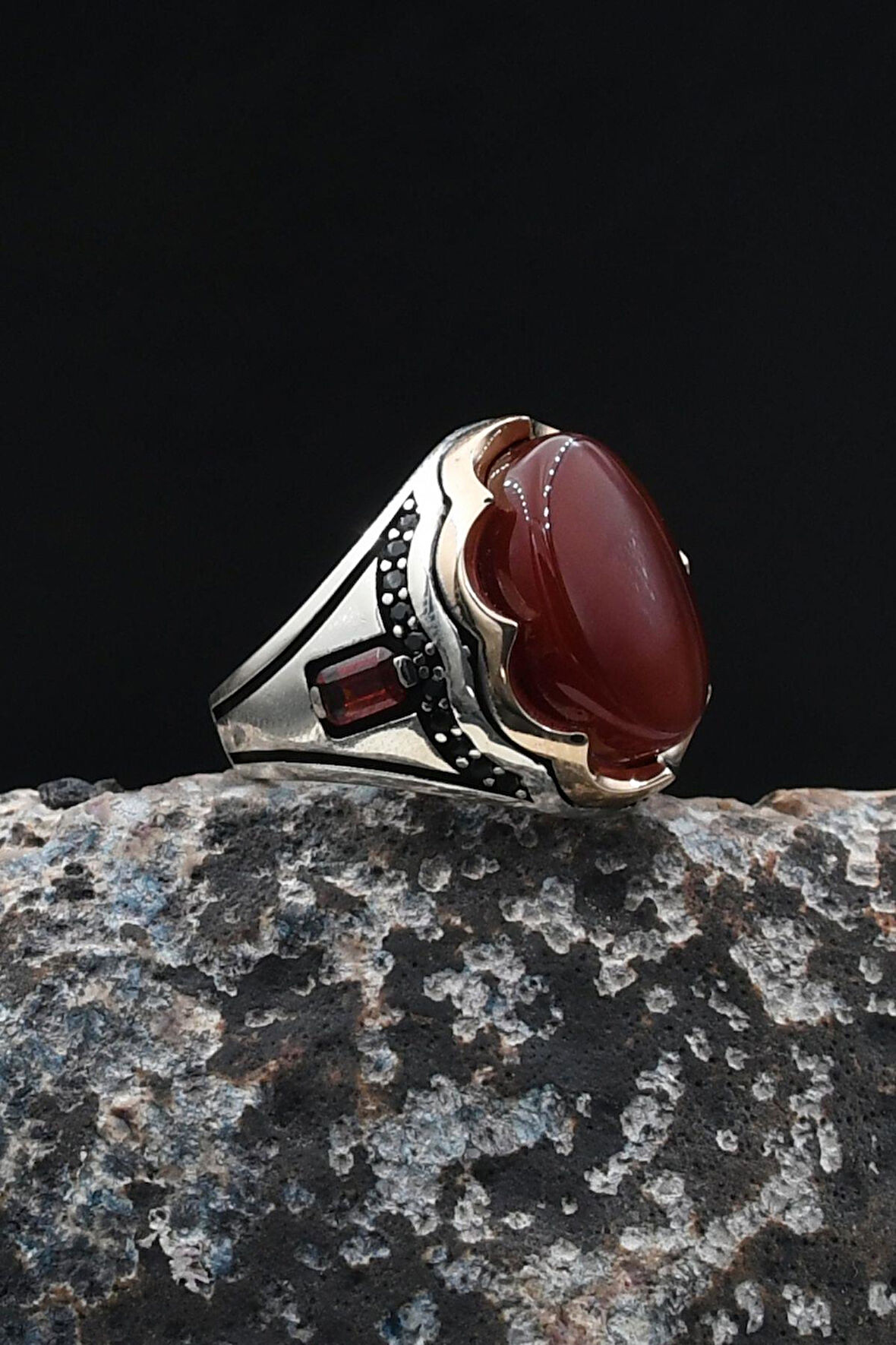 Akik Taşlı Zirkon Taş Süslemeli 925 Ayar Gümüş Yüzük 902036