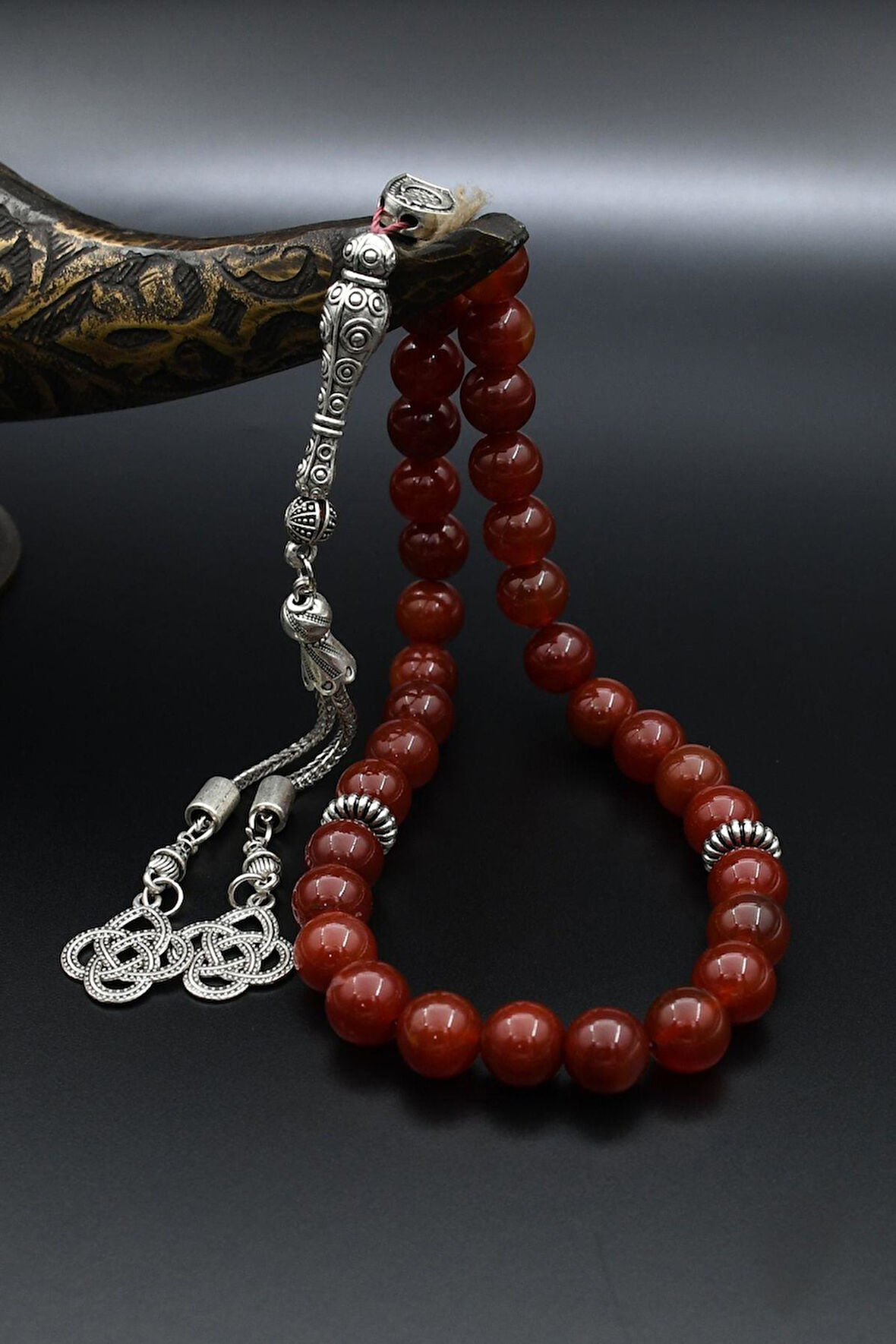 Doğal Akik Taşlı 33'lük Tesbih Metal Püsküllü 10mm Küre Kesim 902242