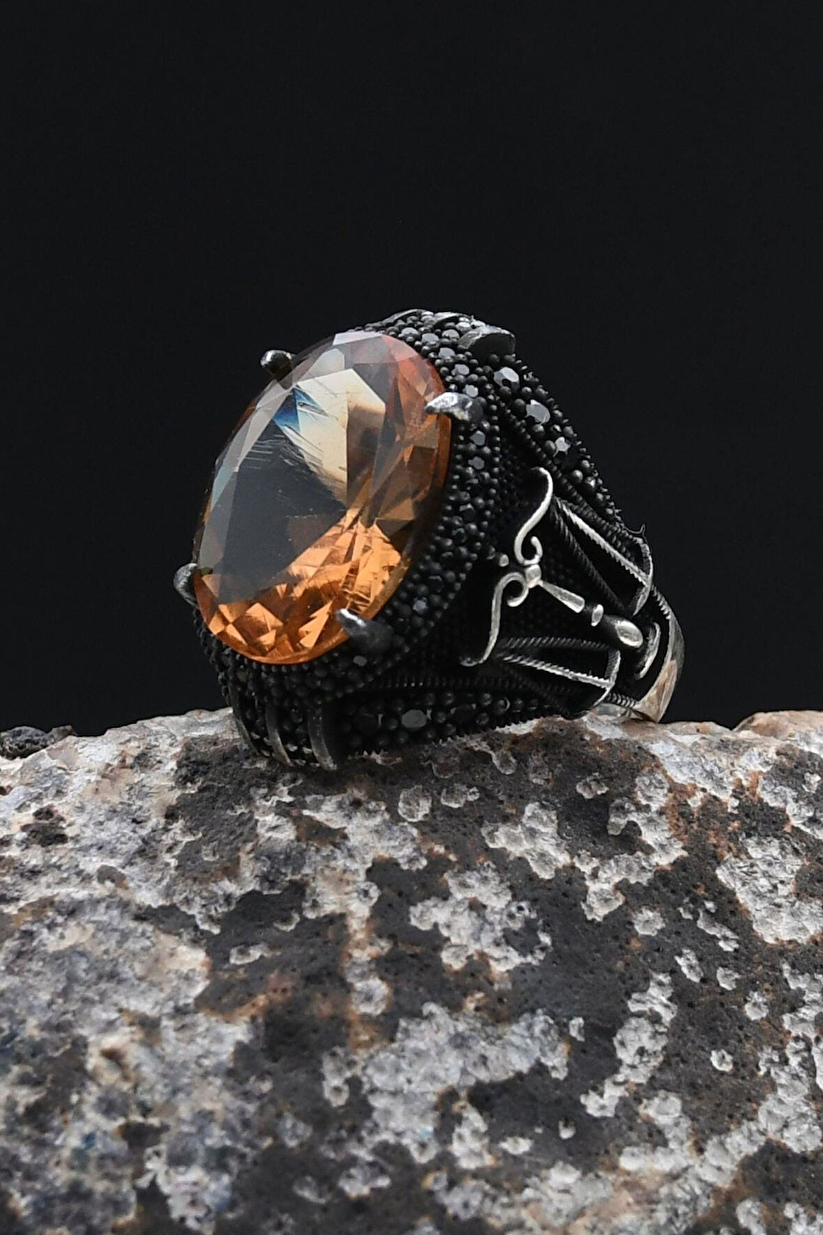 Zultanit Taşlı Terazi Figürlü 925 Ayar Gümüş Erkek Yüzük 902351