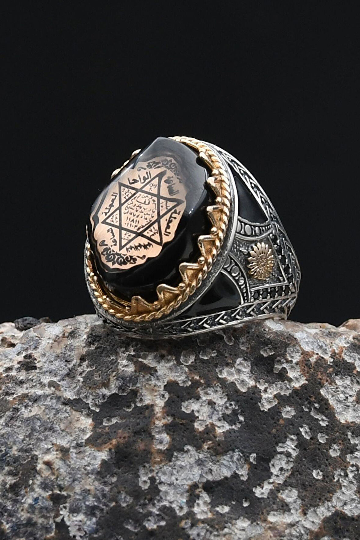 Hz. Süleyman Mührü 925 Ayar Gümüş Erkek Yüzük Sıkma Kehribar Taşlı 902355