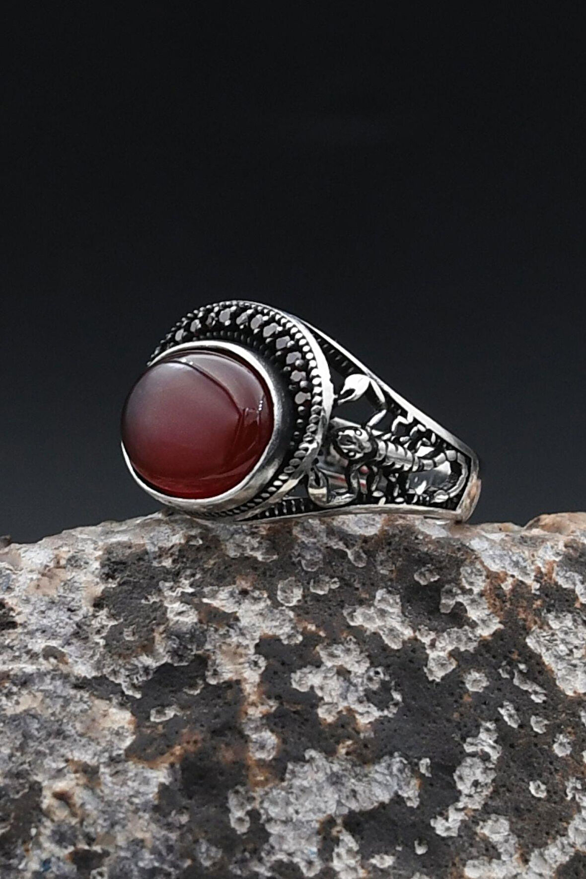 Akik Taşlı Akrep Figürlü 925 Ayar Gümüş Yüzük 902362