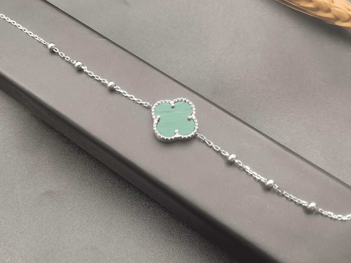 Van Cleef Modeli Malakit Taşlı Gümüş Kadın Bileklik