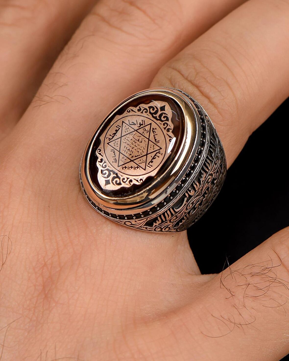 Hz. Süleyman Mührü Sıkma Kehribar Taşlı 925 Ayar Gümüş Erkek Yüzüğü