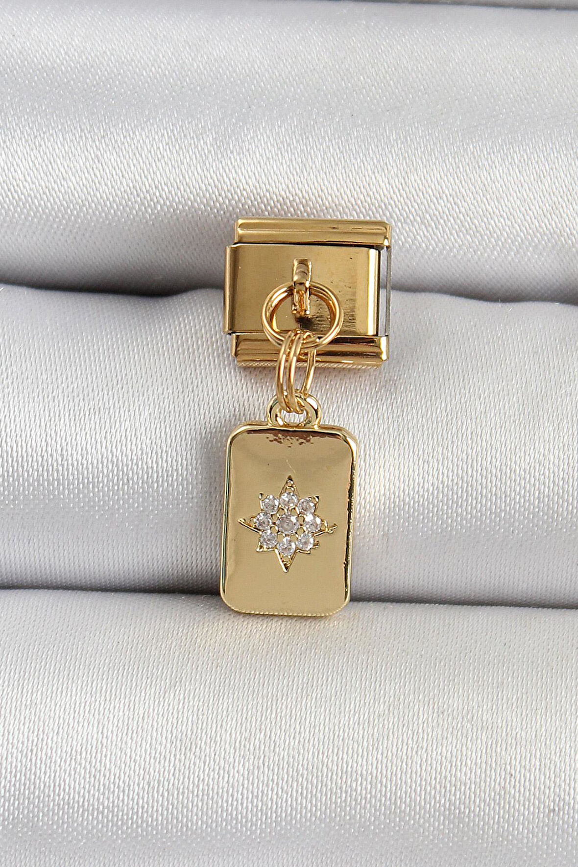 316L Çelik Sallantılı Zirkon Taşlı Kutup Yıldızı Figürlü Dikdörtgen Model Gold Renk Nomination Charm