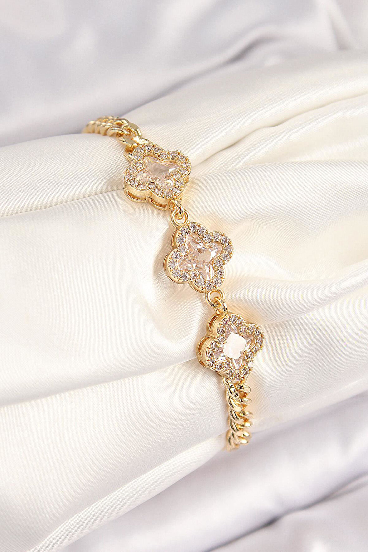 Pirinç Zirkon Taşlı Yonca Model Gold Renk Kadın Bileklik * PRT3500EB07678