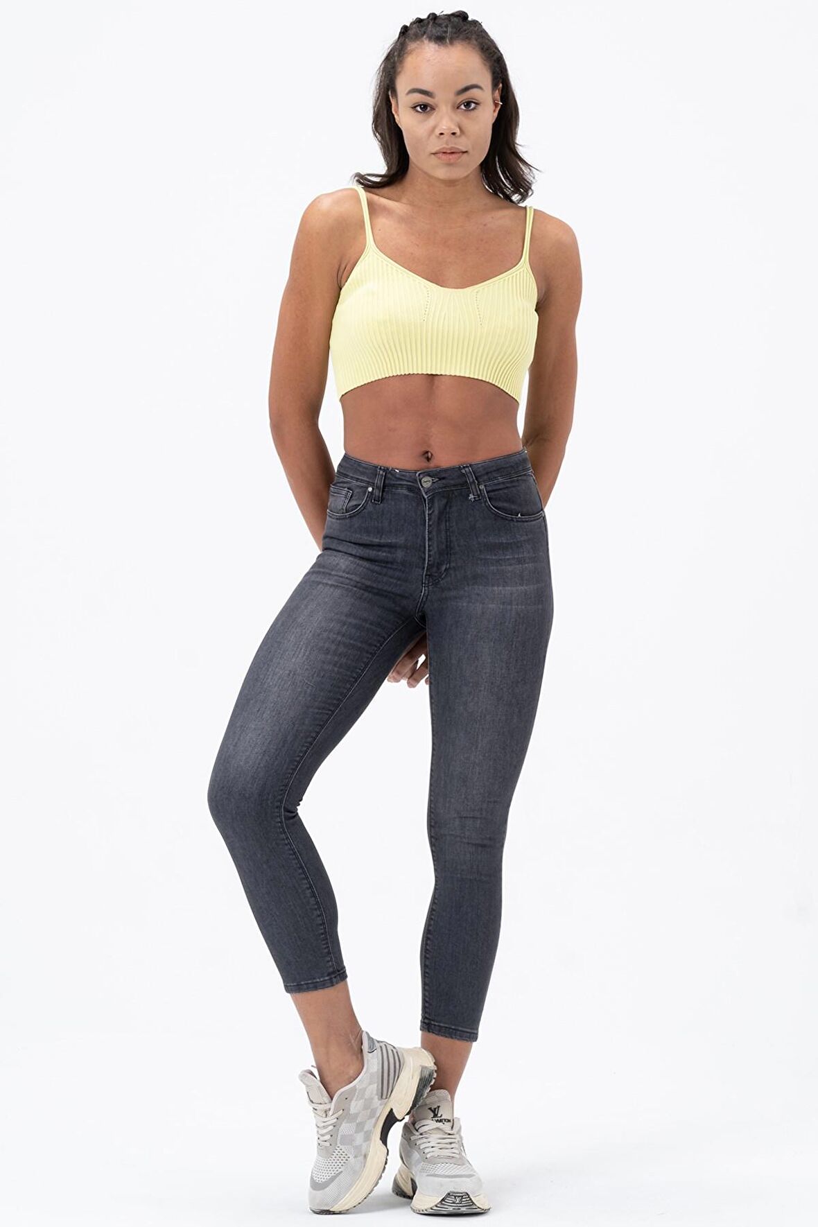 Kadın Normal Bel, Arka Yüksek Bel Full Likralı Slim Mom Jeans Dar Kesim Kot Pantolon