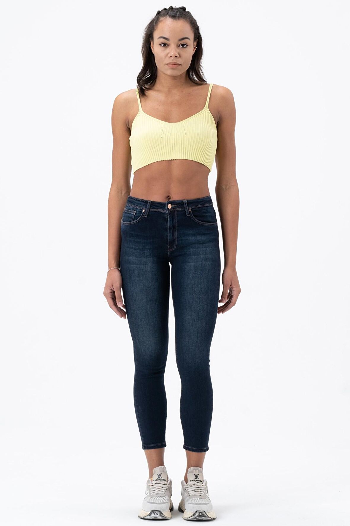Kadın Normal Bel, Arka Yüksek Bel Full Likralı Slim Mom Jeans Dar Kesim Kot Pantolon