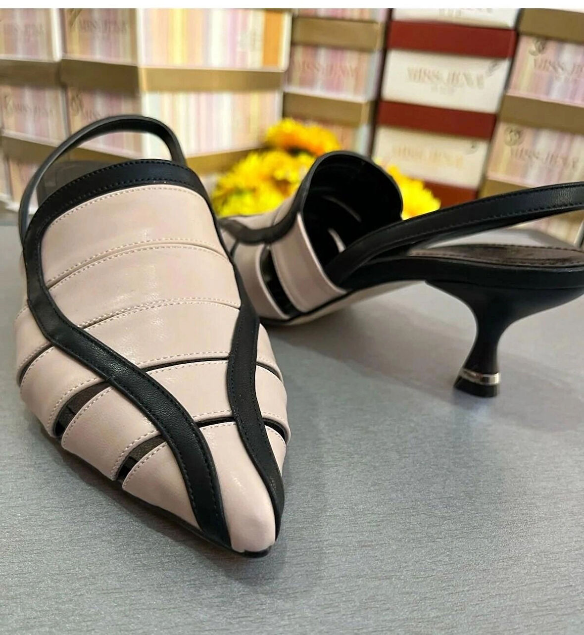 ÖZEL TASARIM 2025 MODEL AÇIK TOPUK KADIN AYAKKABI 5 CM MİNİ TOPUK