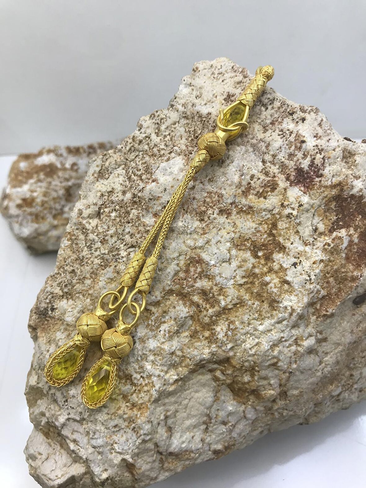 Gümüş Kazaziye Zirkon Kristal Taşlı İki Sallantılı Gümüş Tesbih Püskülü