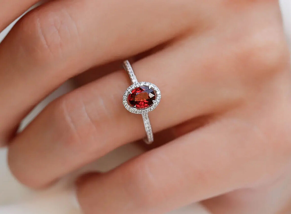 Garnet Pırlanta Yüzük