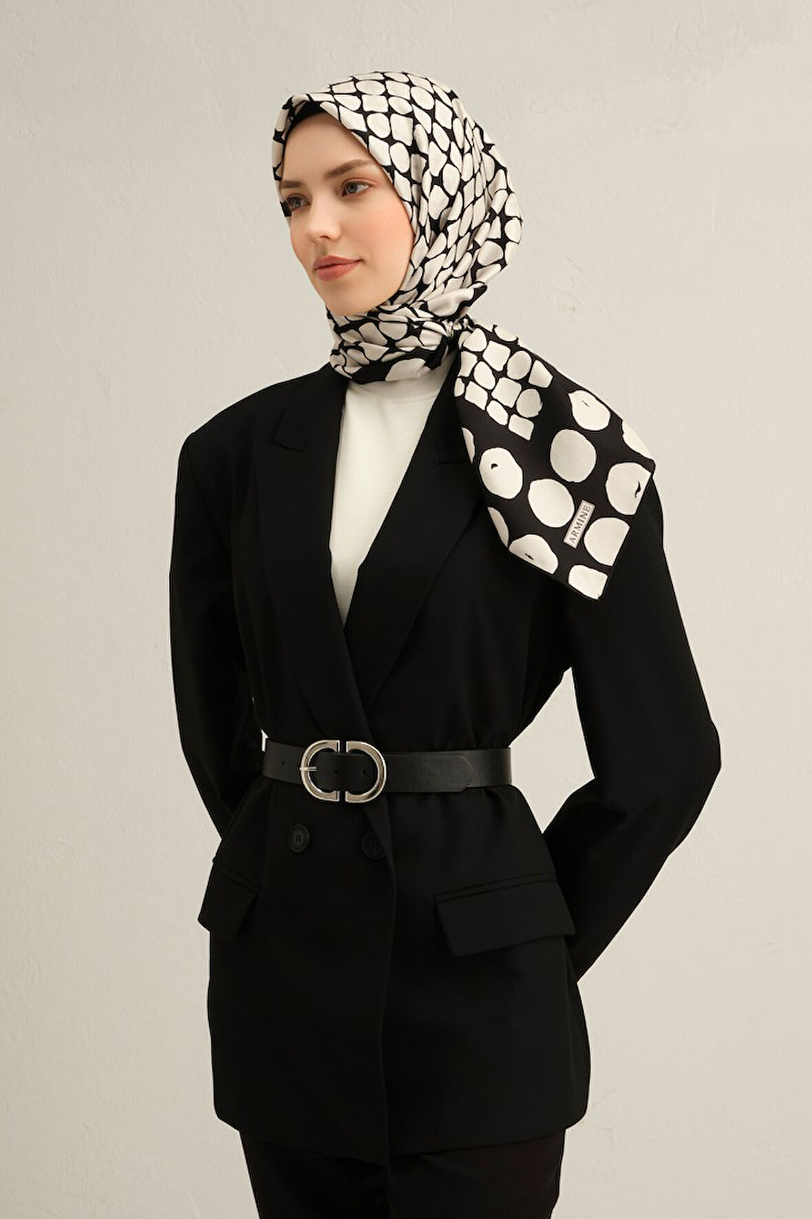 Armine Nostalji Serisi Twill İpek Eşarp 9354D