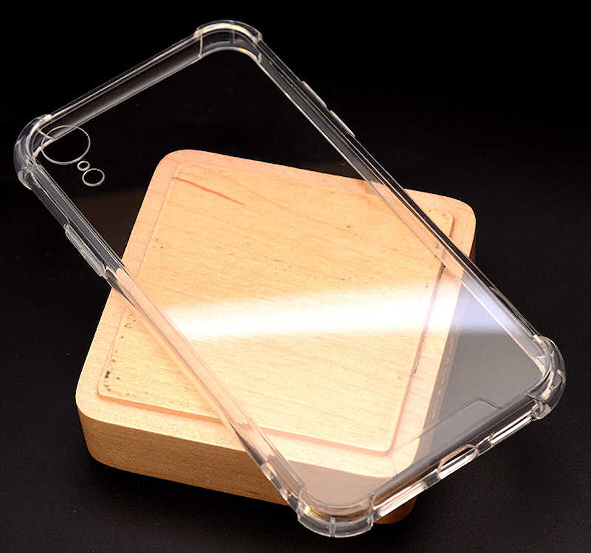 Apple iPhone XR Uyumlu Kılıf Şeffaf Köşelerde Darbelere Karşı Ultra Kalınlaştırılmış Darbe Korumalı Strong Cover