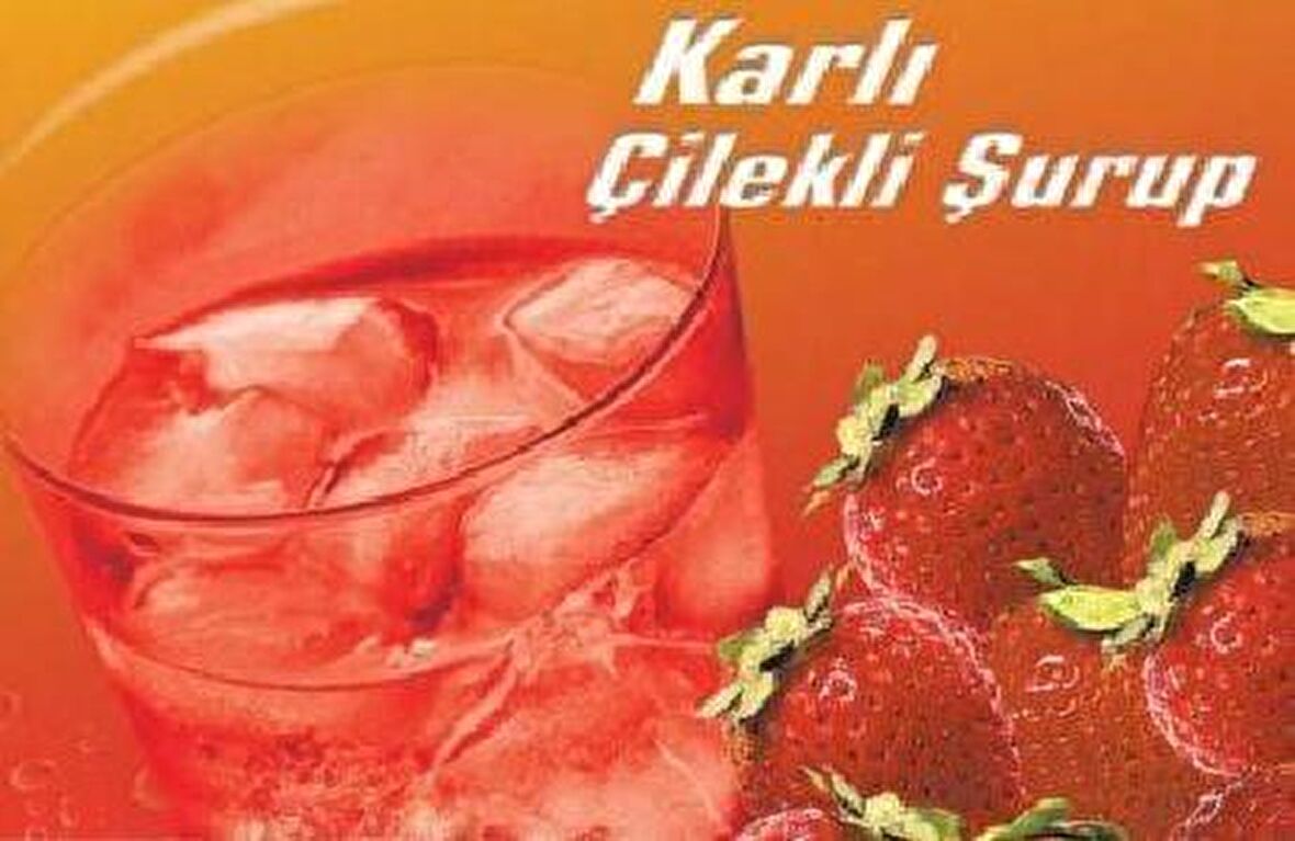 Buzlu İçecek Makinasında Kullanılan Çilekli Meyve Suyu Özü