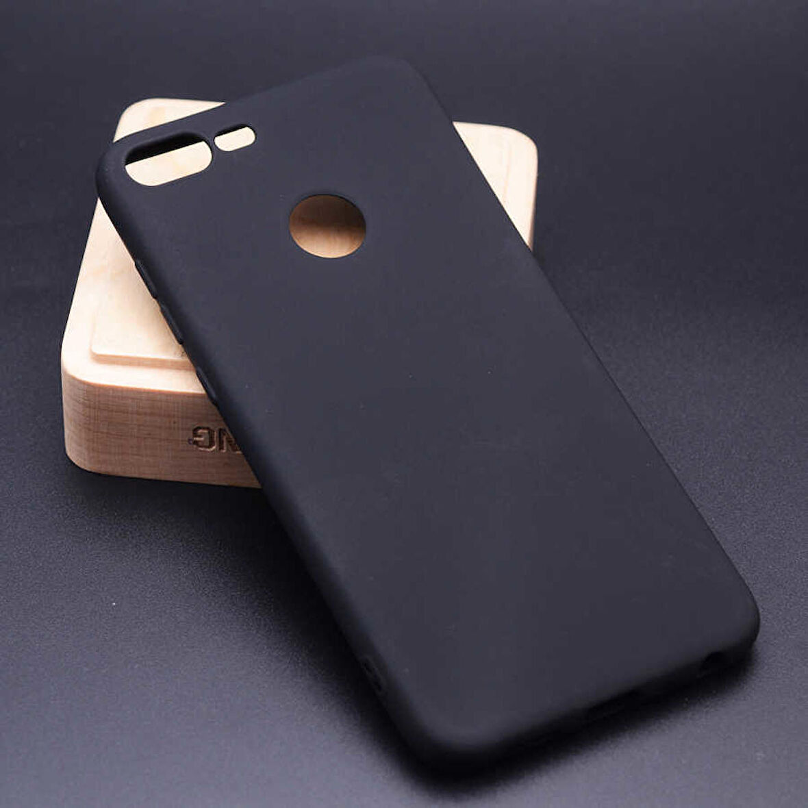 General Mobile 8 Go Uyumlu Kılıf Soft Flexible Matte Silicone, Ultra Esnek Ultra ince Ultra Koruyucu Pürüzsüz Mat Silikon