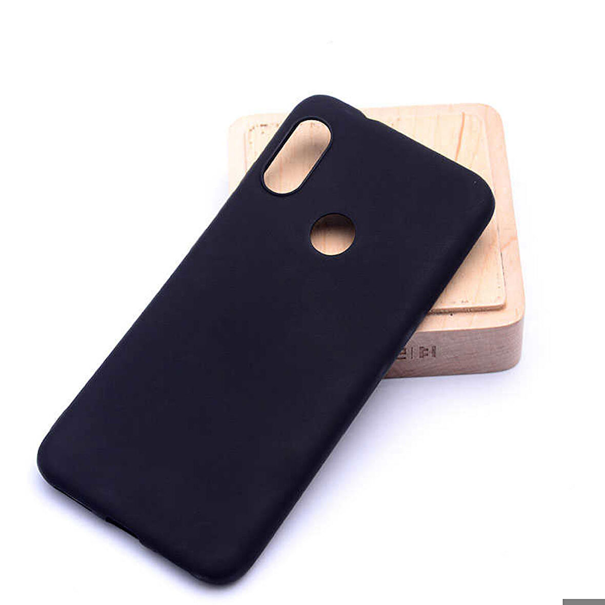 Xiaomi Mi A2 Lite Uyumlu Kılıf Soft Flexible Matte Silicone, Ultra Esnek Ultra ince Ultra Koruyucu Pürüzsüz Mat Silikon