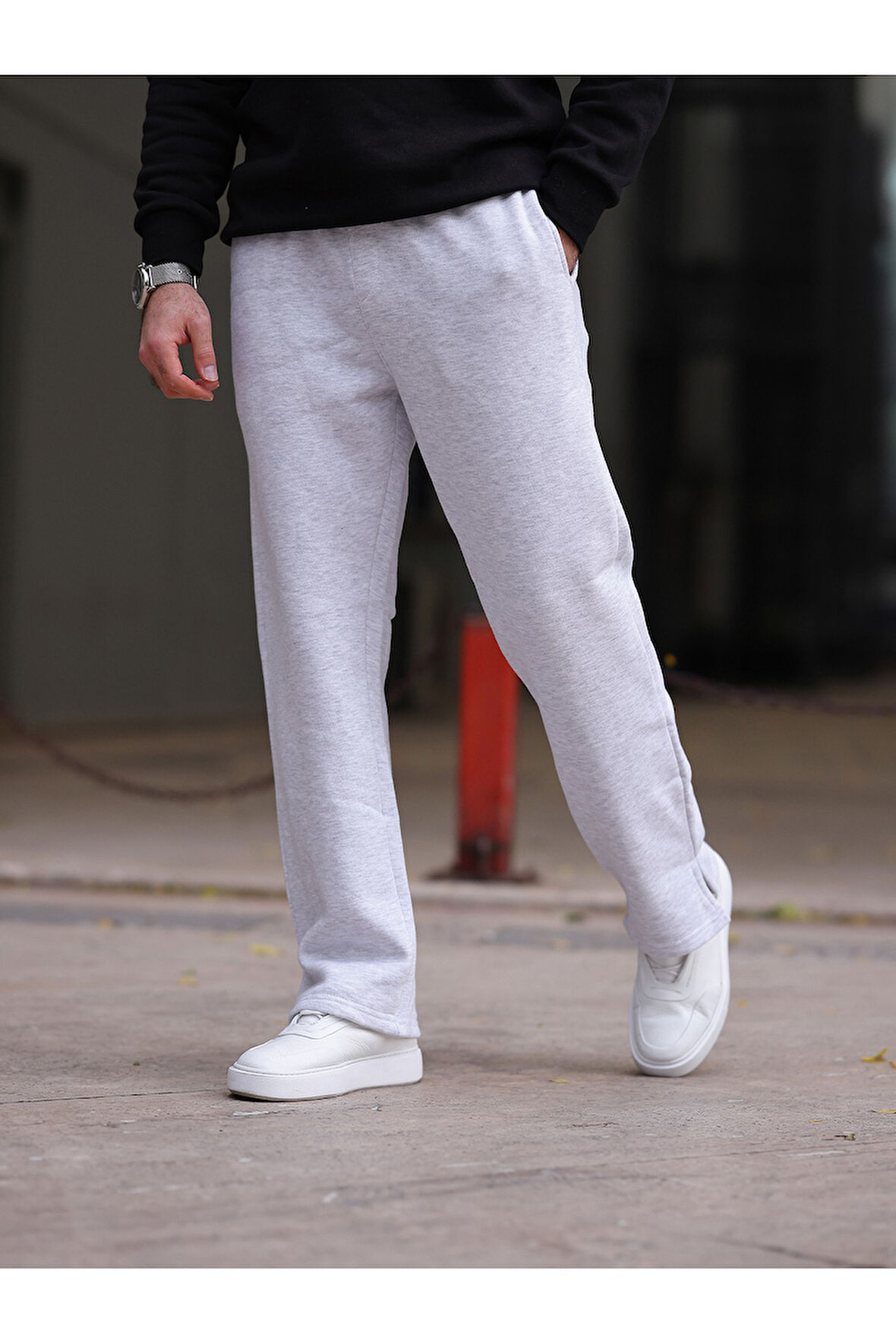 Kalın İçi Pamuklu Paça Detaylı Rahat Eşofman