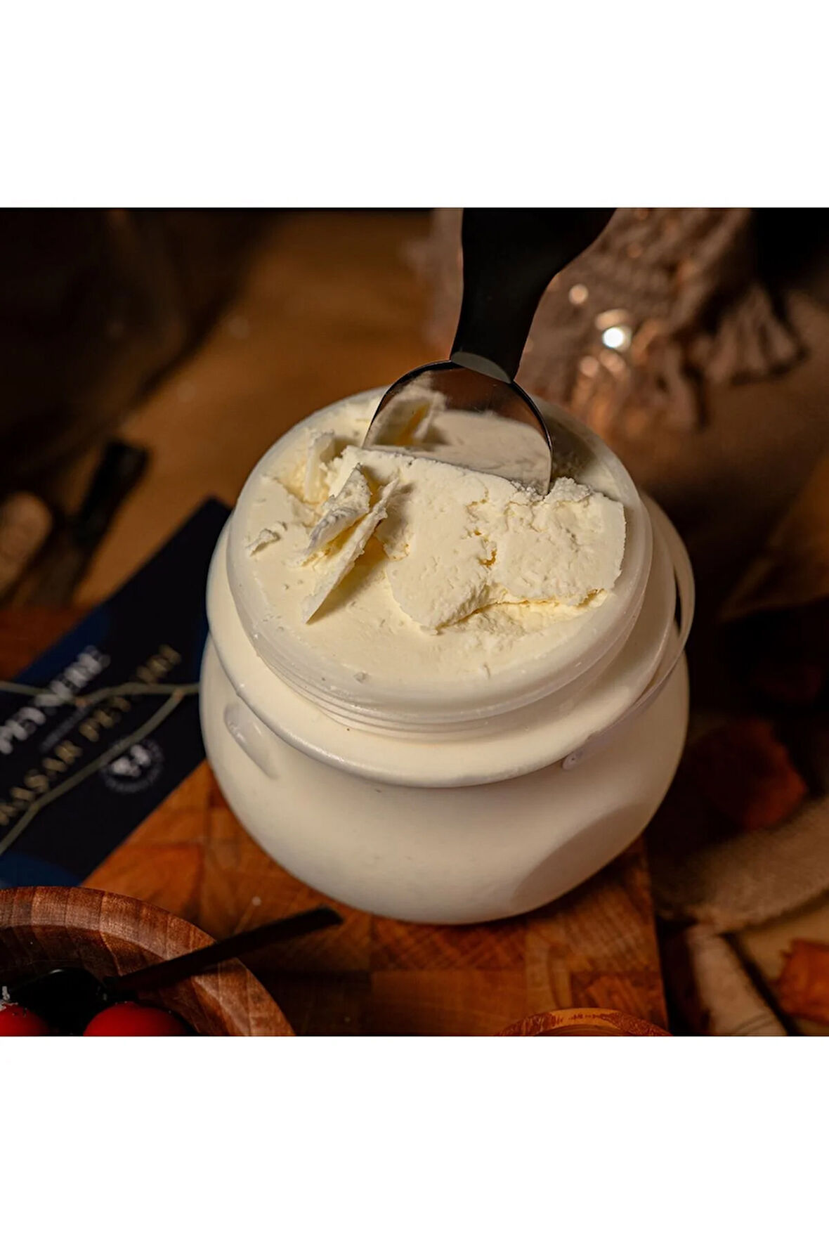 Peynere Kars Bidon Tulum Peyniri