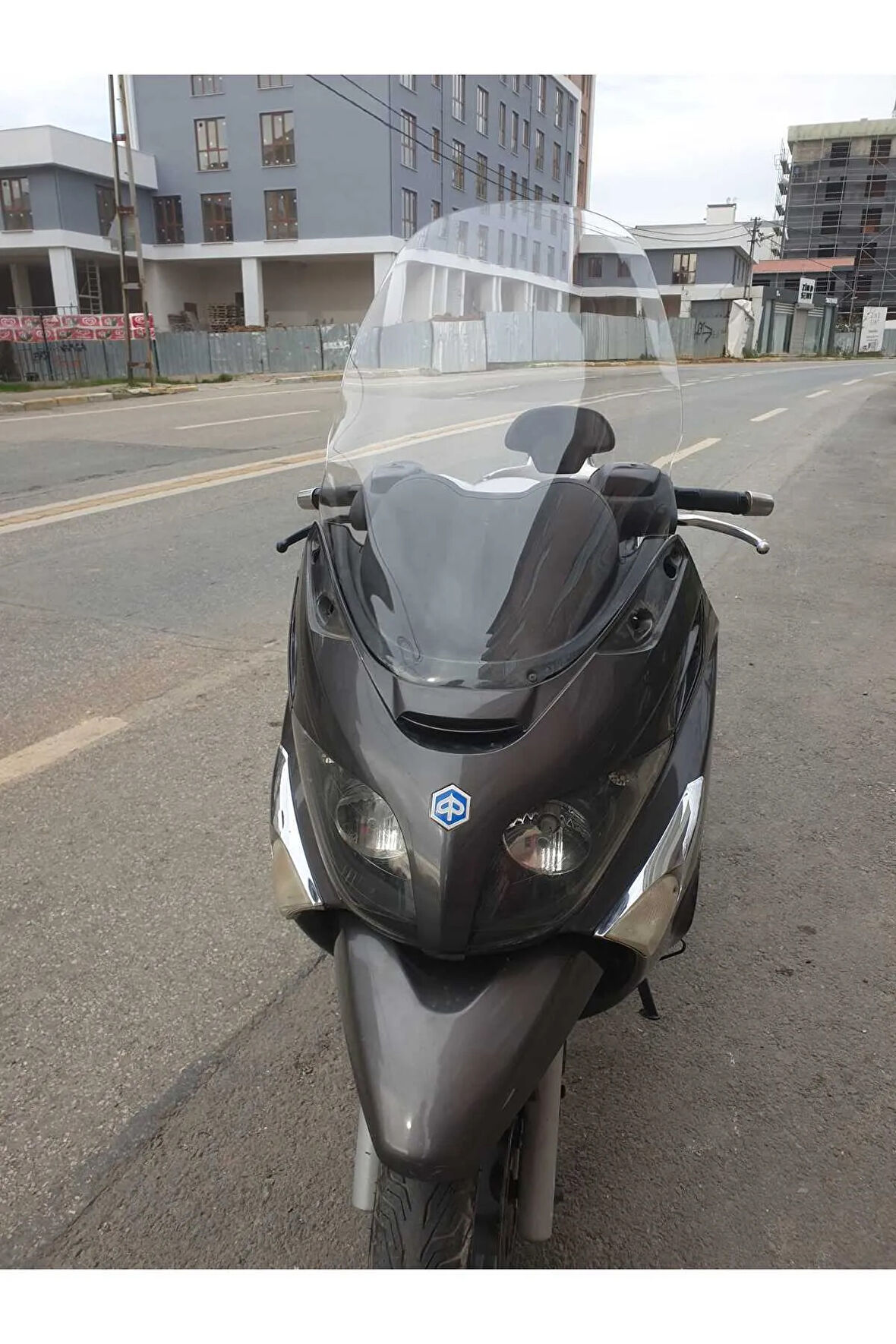 Piaggio X Evo Ön cam 2009 2015 Model Yılı 70cm Şeffaf Renk 4mm Uzun Geniş Cam