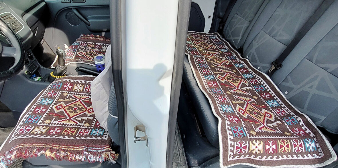 Pratik Oto Koltuk Kilim Seti • 3 Parça • Makine Dokuma • Akrilik & Polyester • Saçaklı