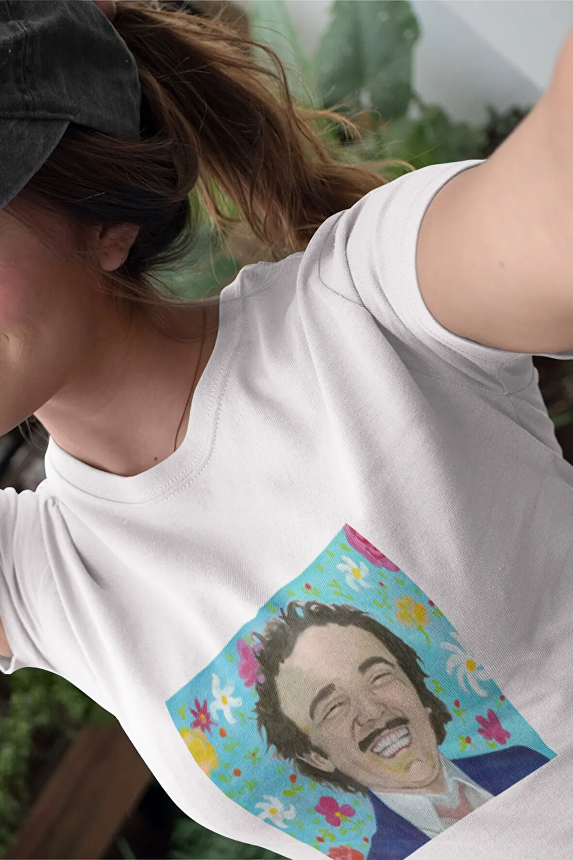 Burhan Altıntop Avrupa Yakası Baskılı Sevgili Arkadaş Doğum Günü Hediyelik Beyaz Unisex T-Shirt